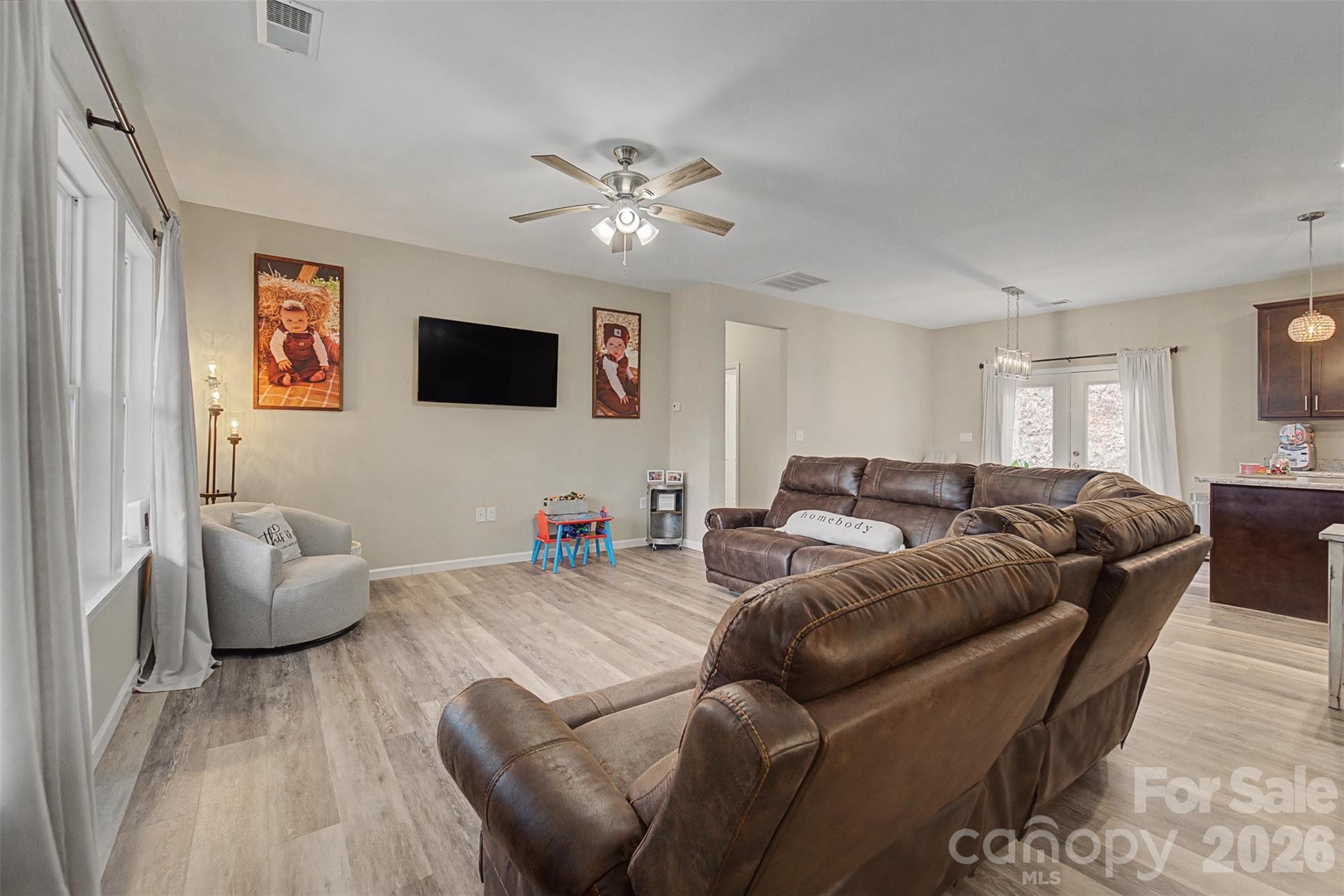 201 Woodhaven Estates Property Photo 6