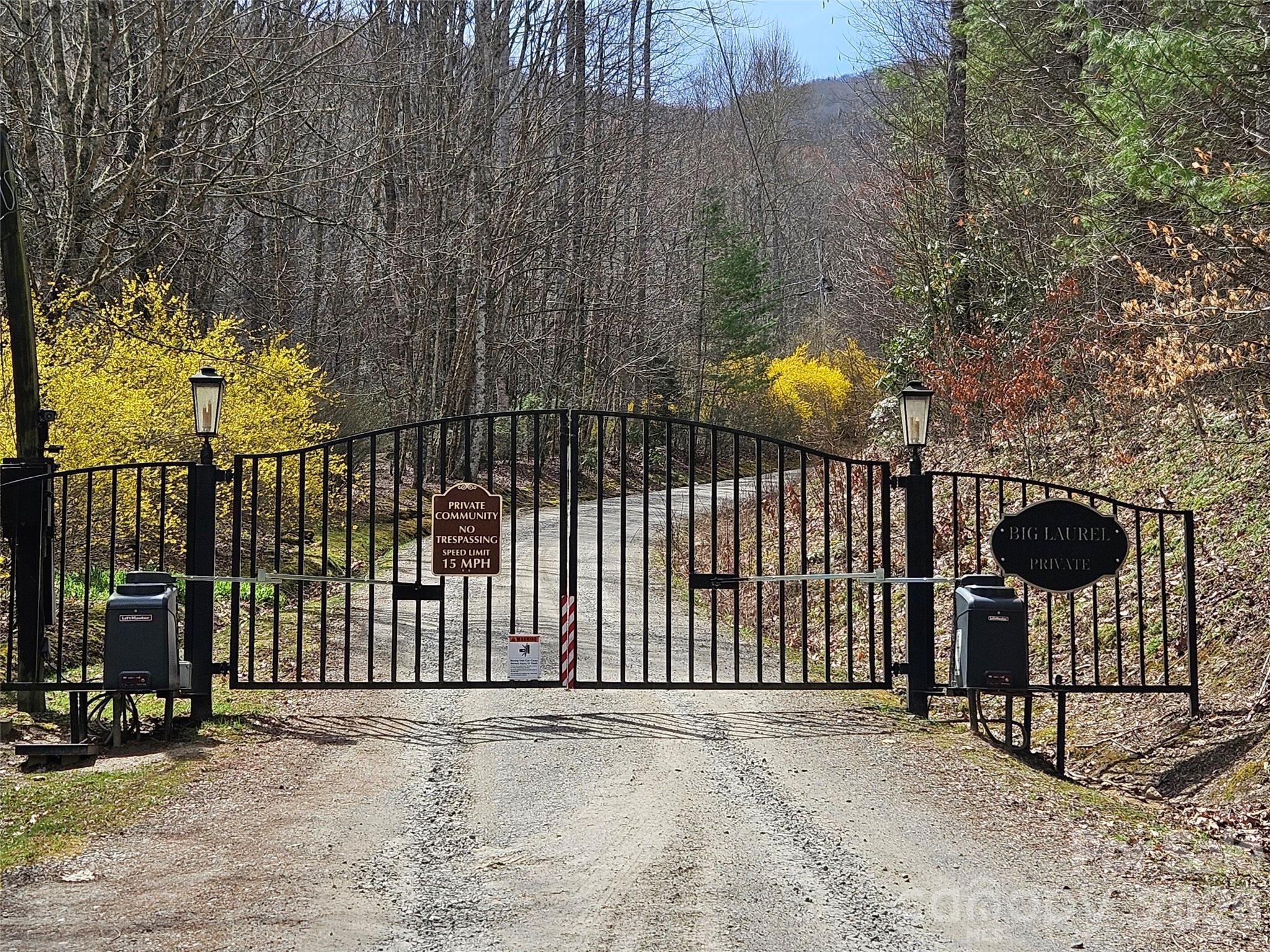 000 Forbidden Cove Property Photo 2