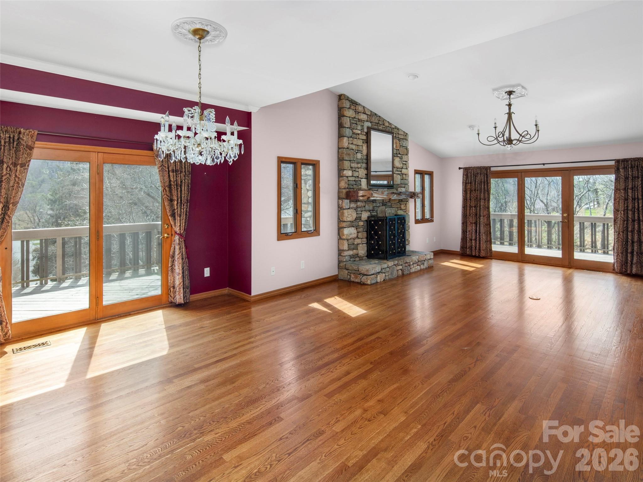 15 Ridge Terrace Property Photo 3