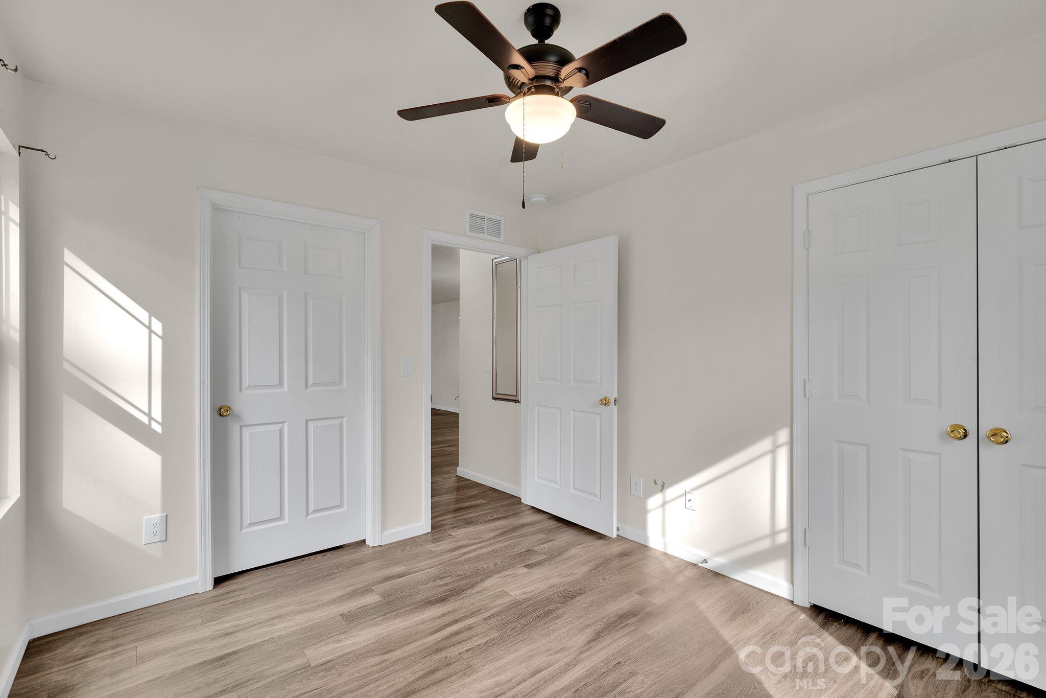 372 E Mills Avenue Property Photo 6