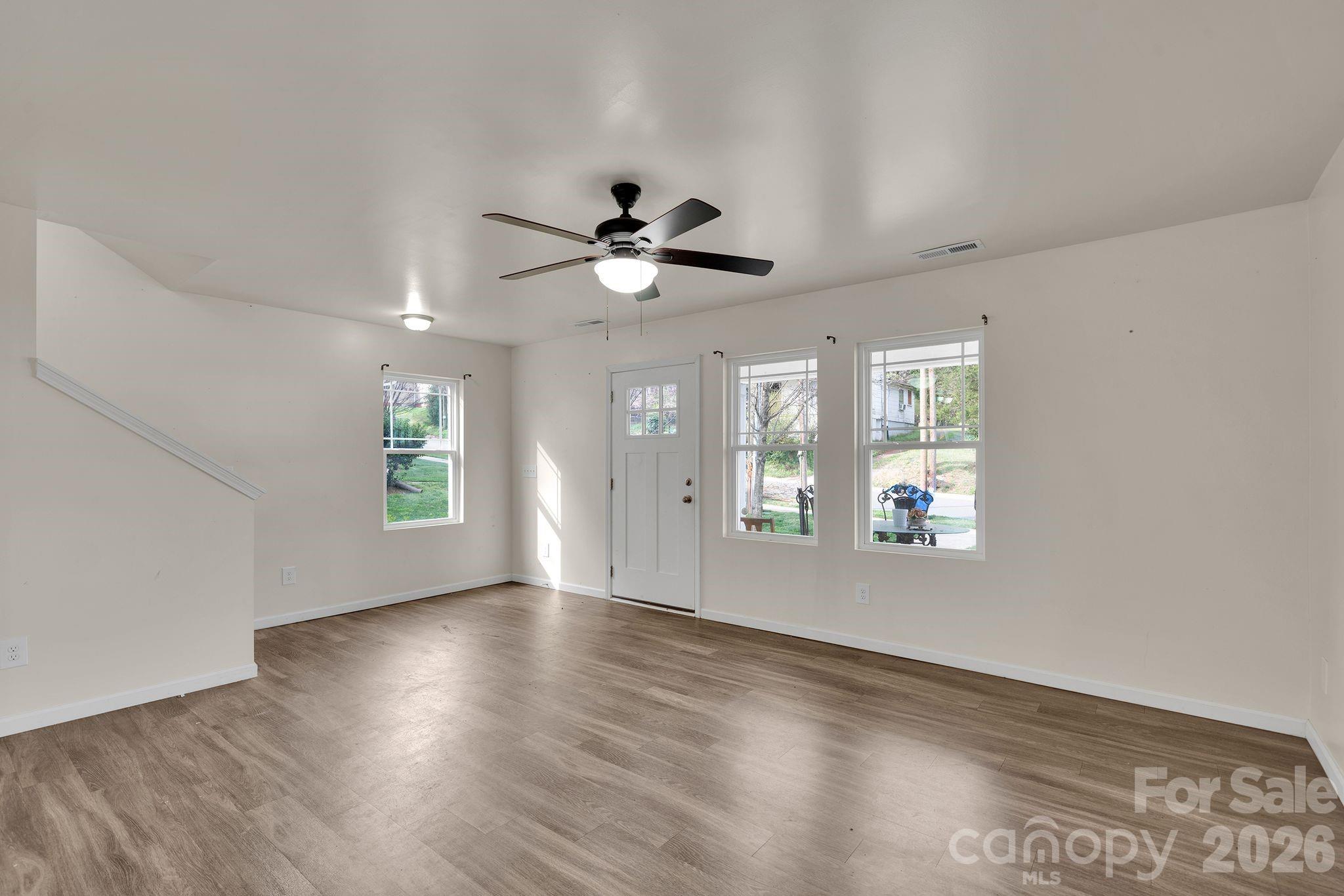 372 E Mills Avenue Property Photo 22