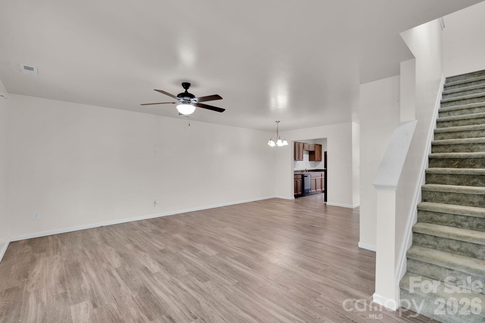 372 E Mills Avenue Property Photo 24
