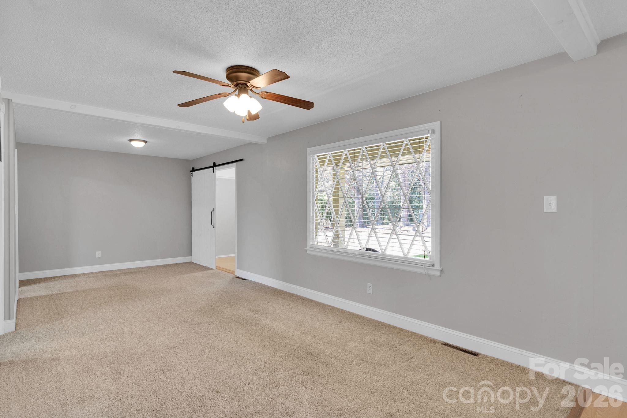 518 Melton Street Property Photo 6