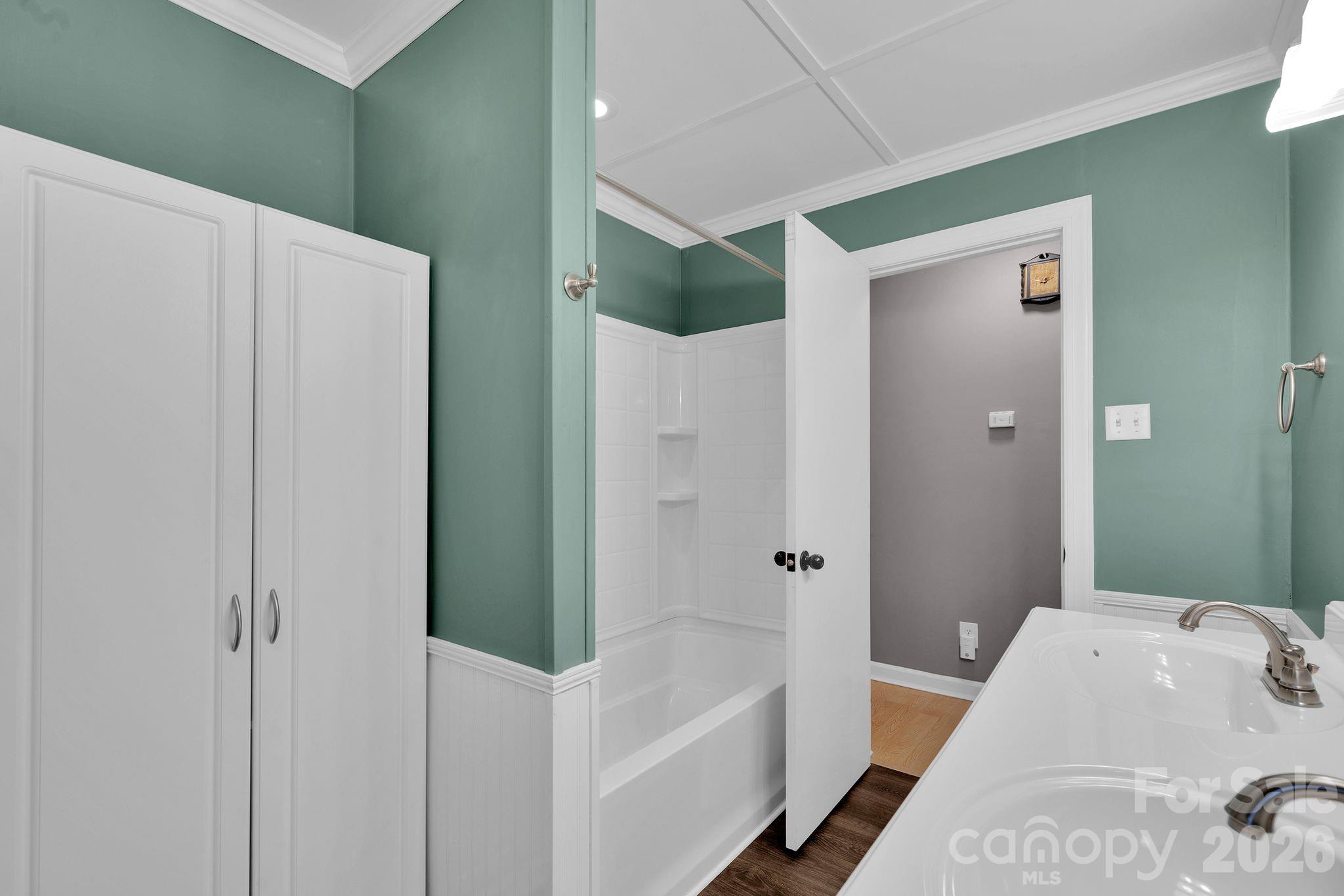 518 Melton Street Property Photo 33