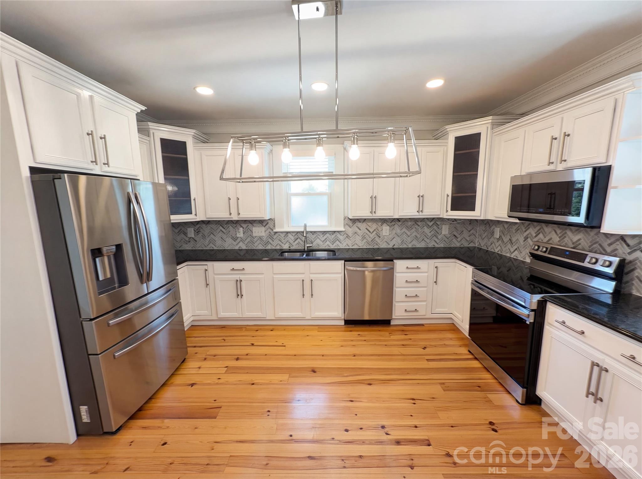 1108 Herrin Avenue Property Photo 18