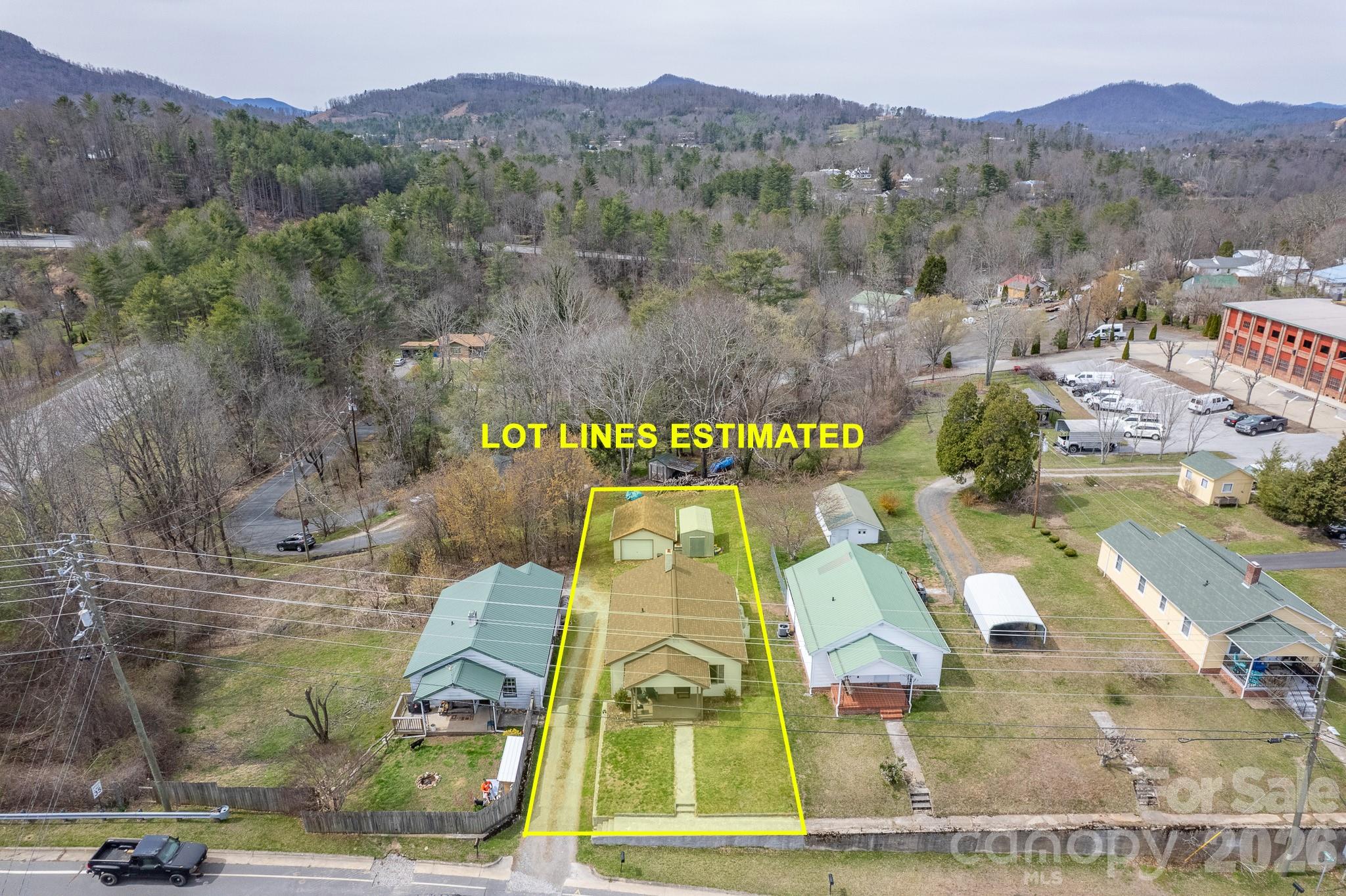 400 Summit Avenue Property Photo 10