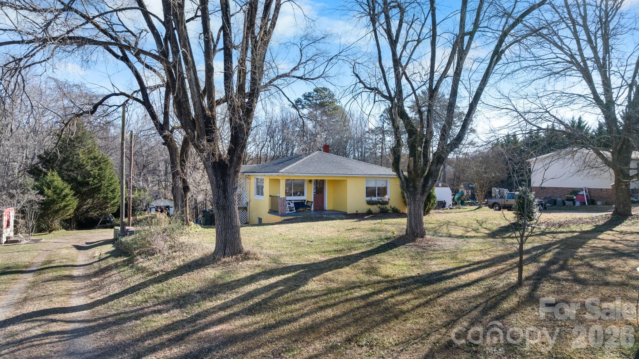 3358 Falling Creek Road Property Photo 1