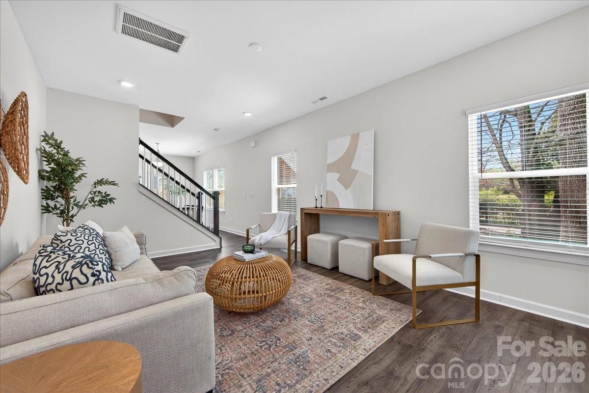 2028 Mandarin Boulevard Property Photo 6