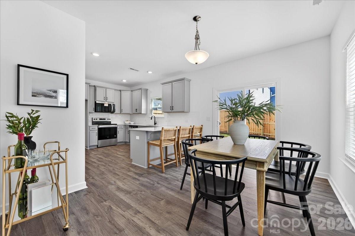 2028 Mandarin Boulevard Property Photo 9