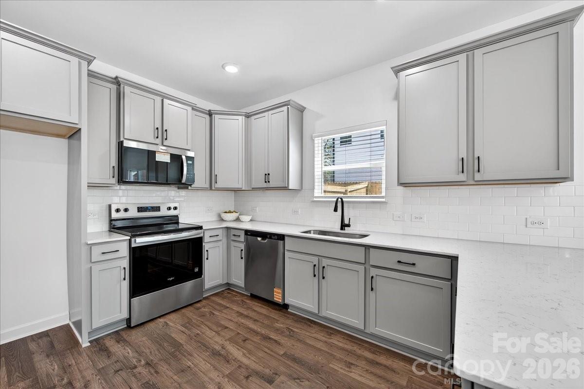2028 Mandarin Boulevard Property Photo 12