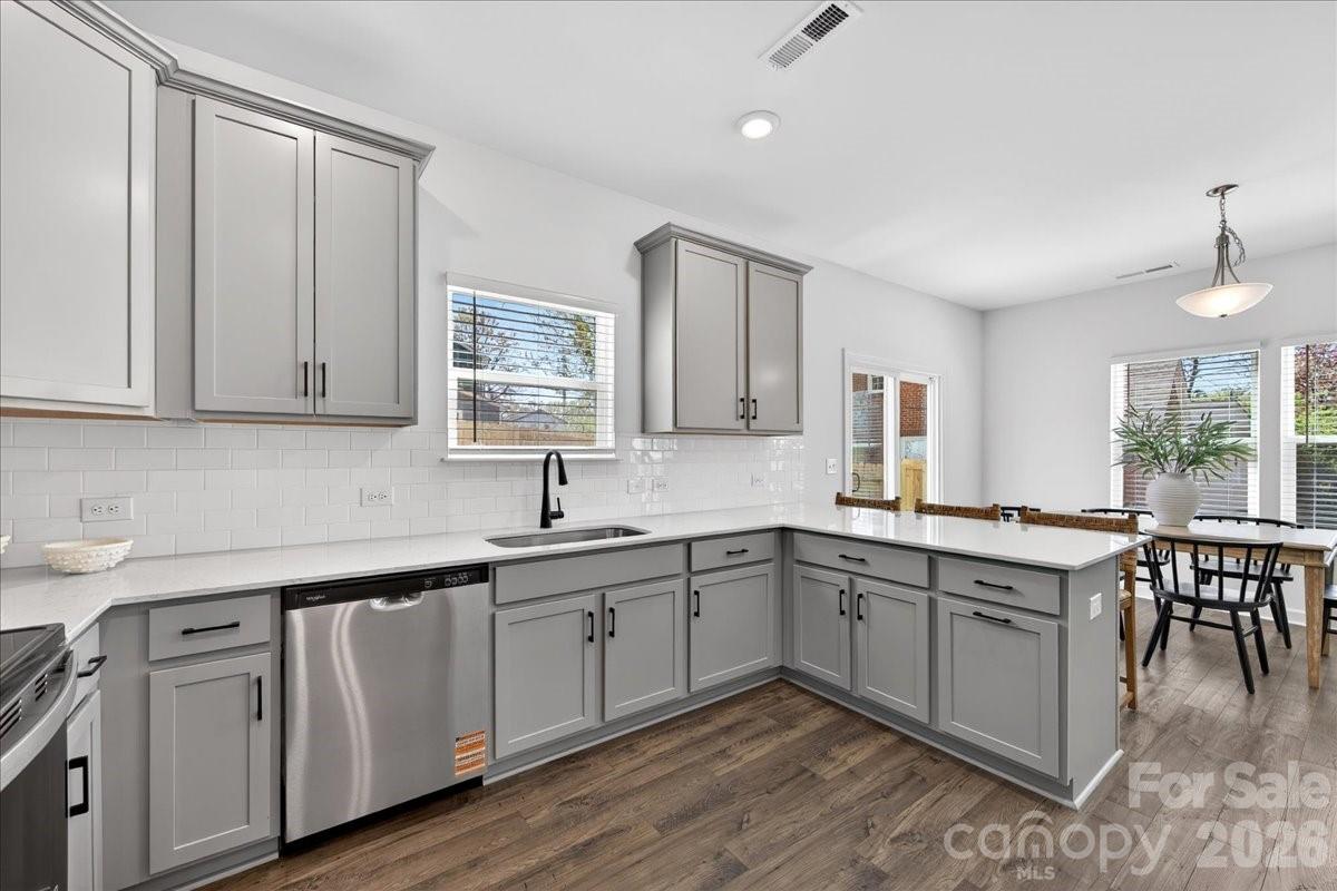 2028 Mandarin Boulevard Property Photo 14