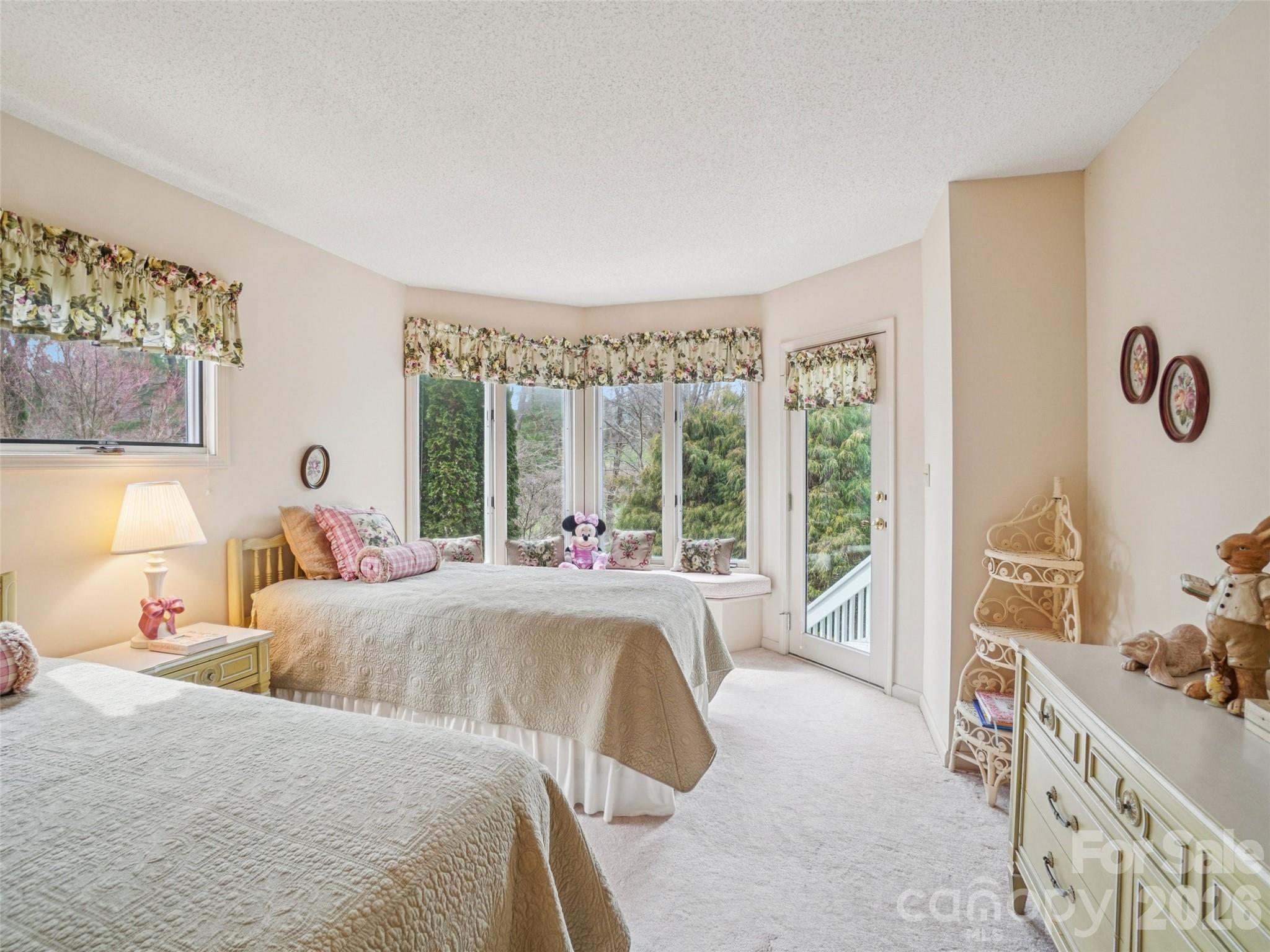 38 Highland Pointe Drive Property Photo 25