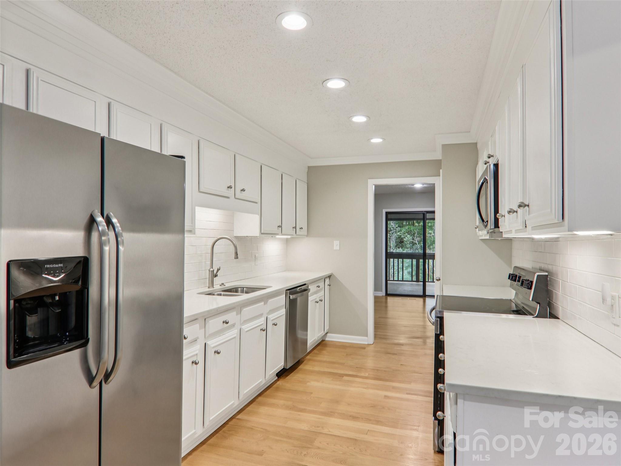457 Crowfields Drive 6 Property Photo 4