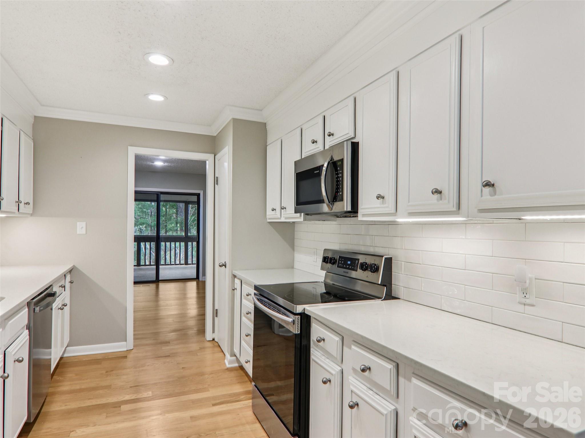 457 Crowfields Drive 6 Property Photo 5