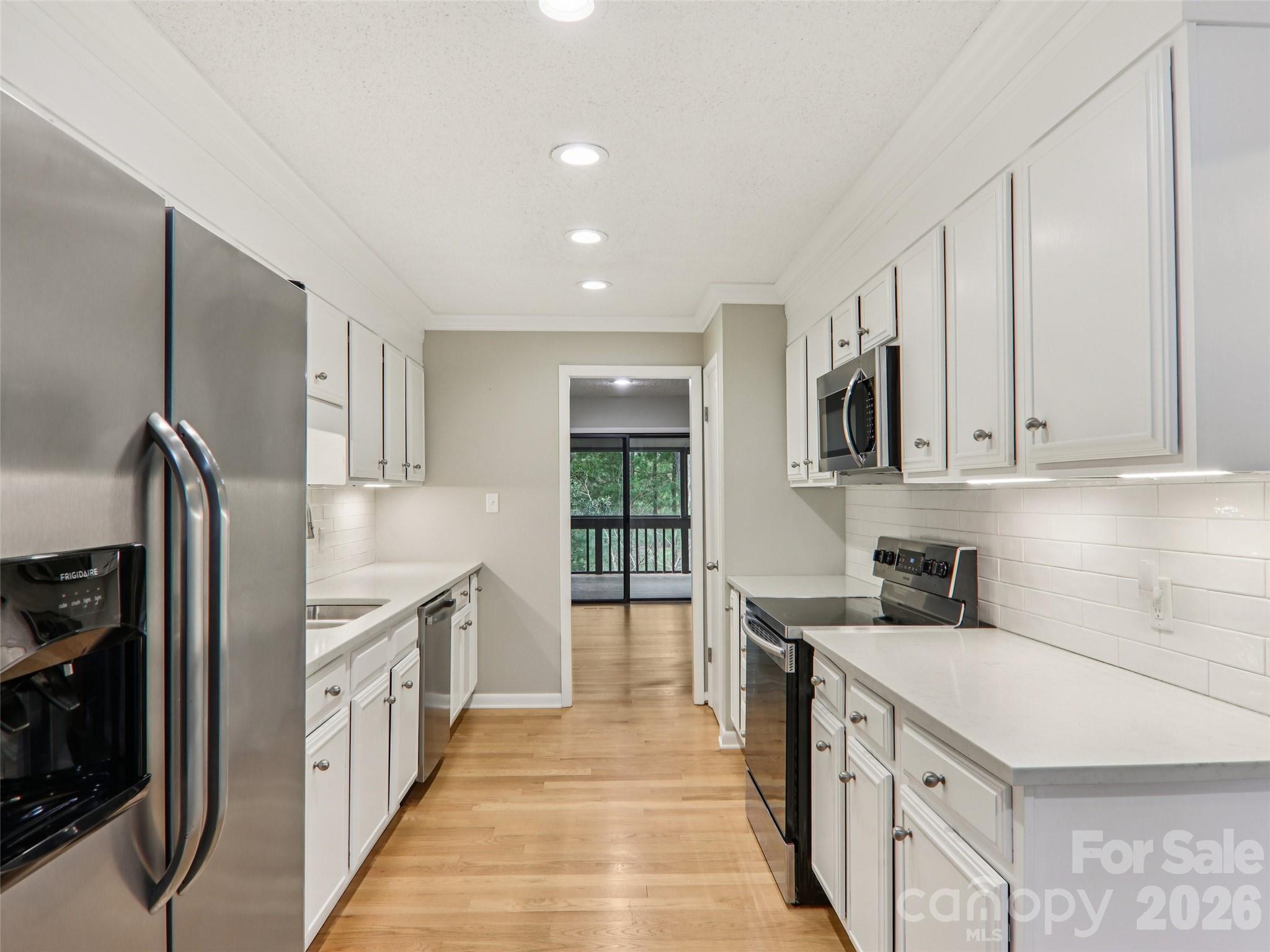 457 Crowfields Drive 6 Property Photo 6