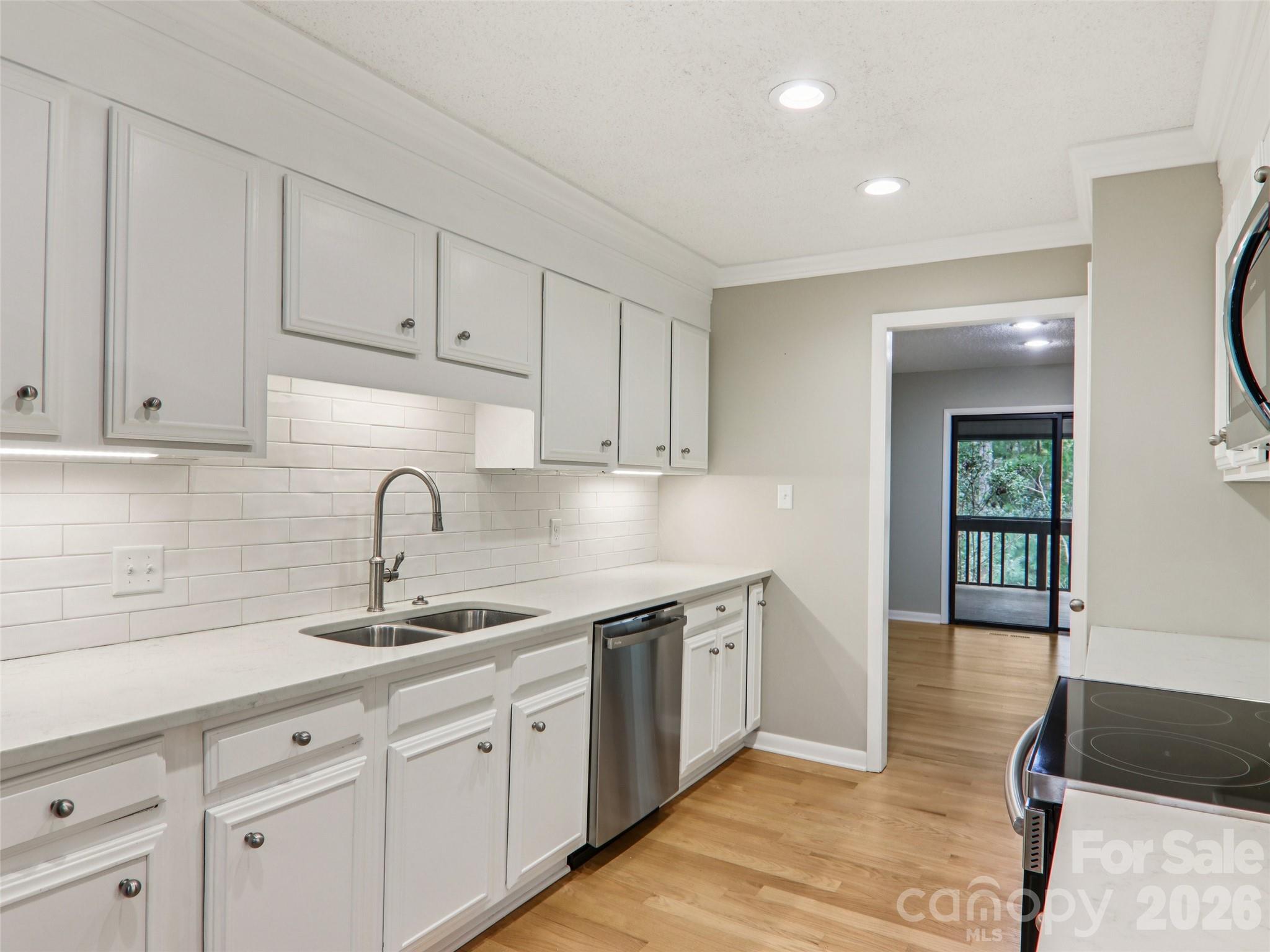 457 Crowfields Drive 6 Property Photo 7