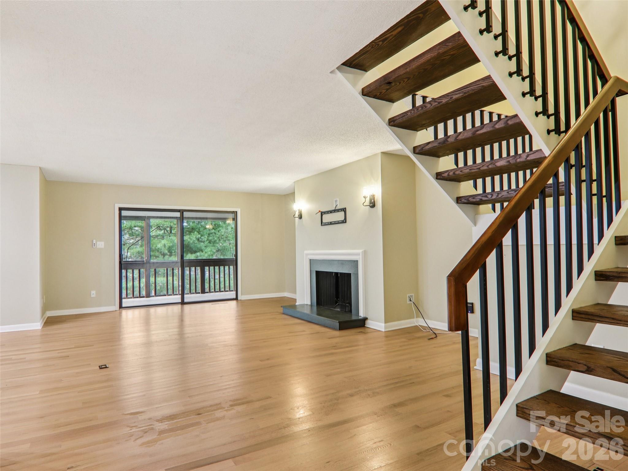 457 Crowfields Drive 6 Property Photo 12
