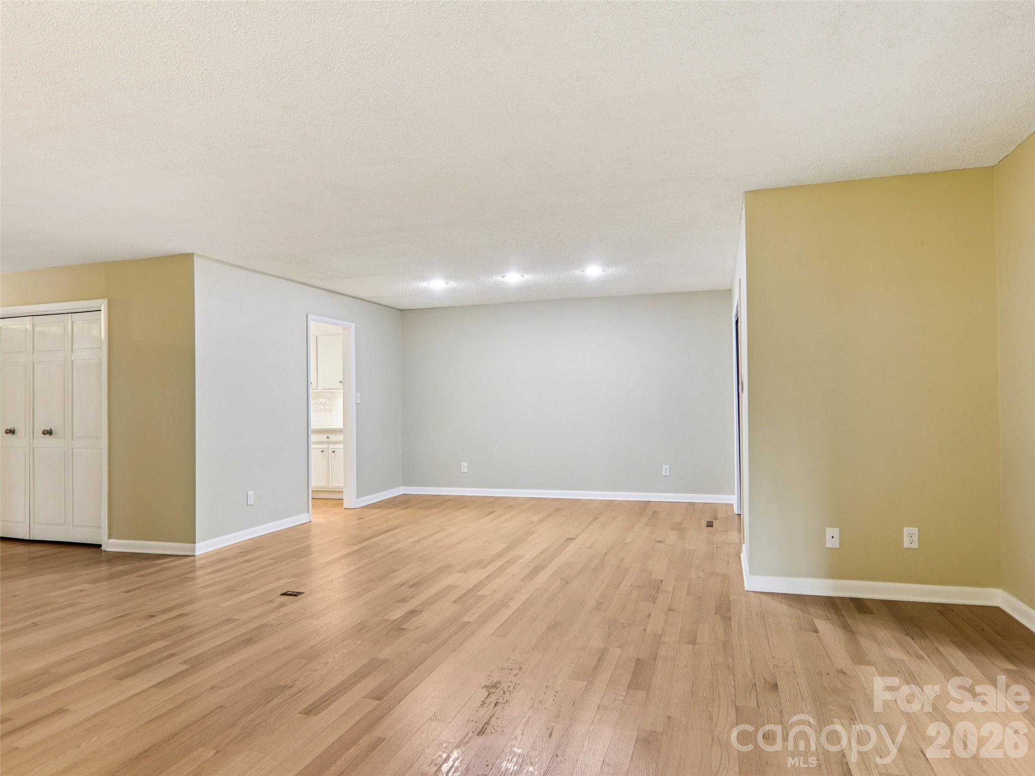 457 Crowfields Drive 6 Property Photo 13