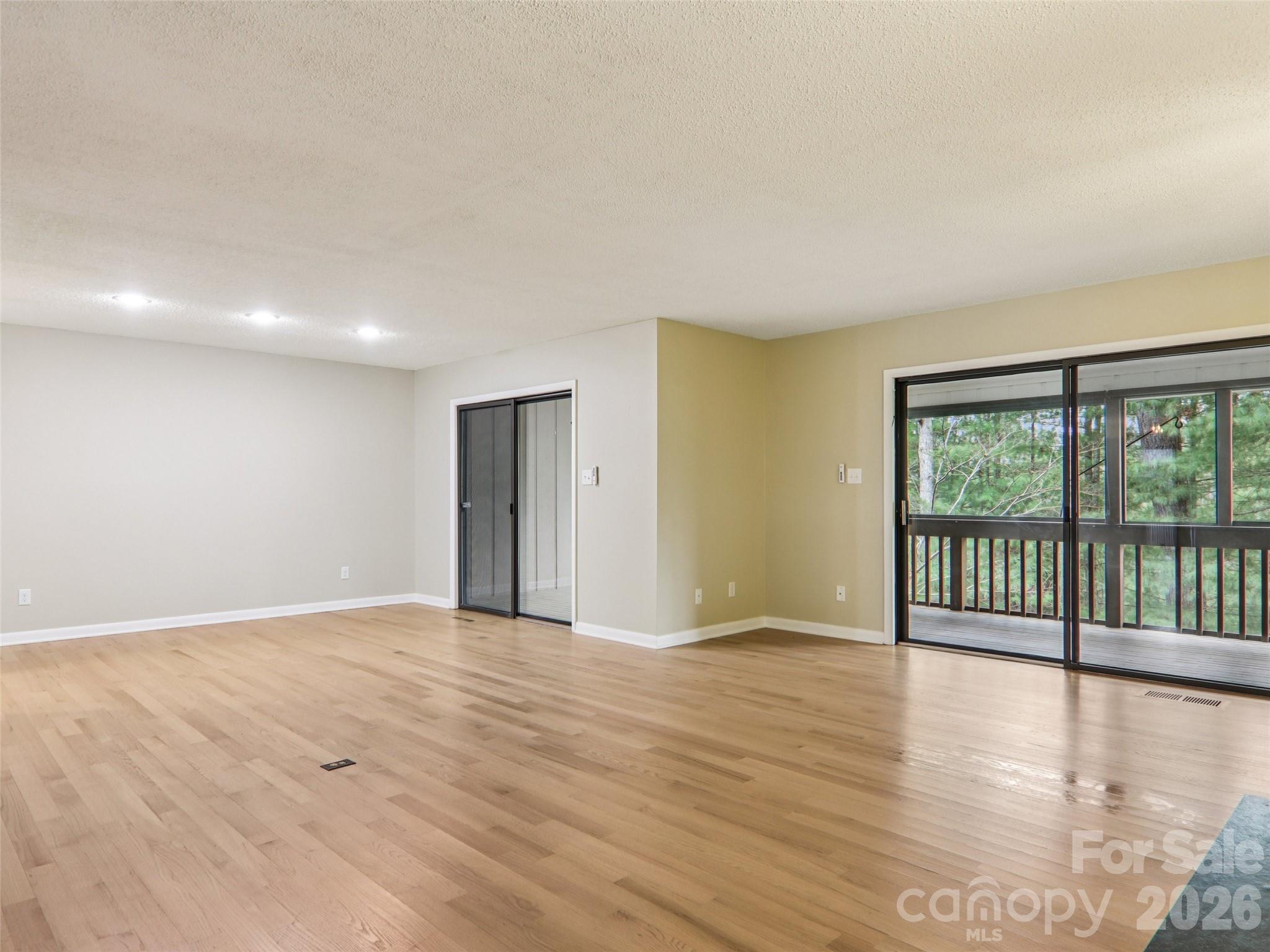 457 Crowfields Drive 6 Property Photo 14