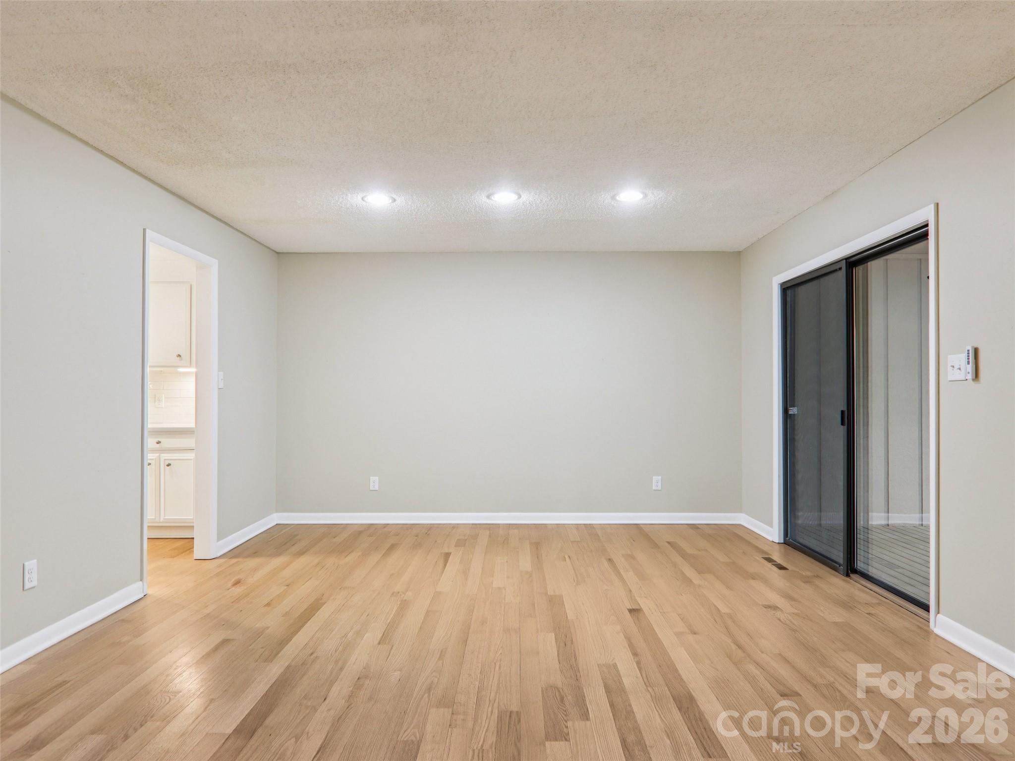 457 Crowfields Drive 6 Property Photo 16