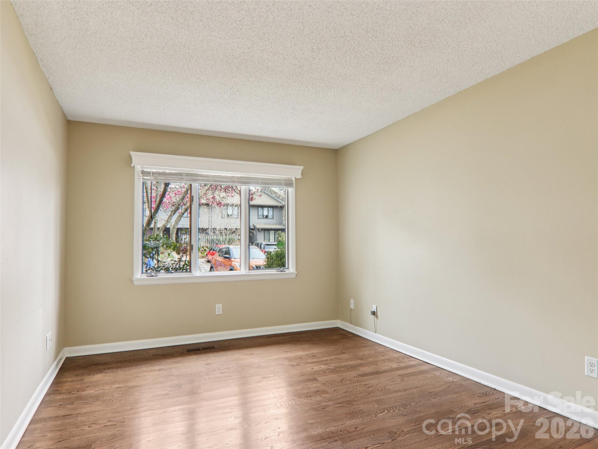 457 Crowfields Drive 6 Property Photo 19