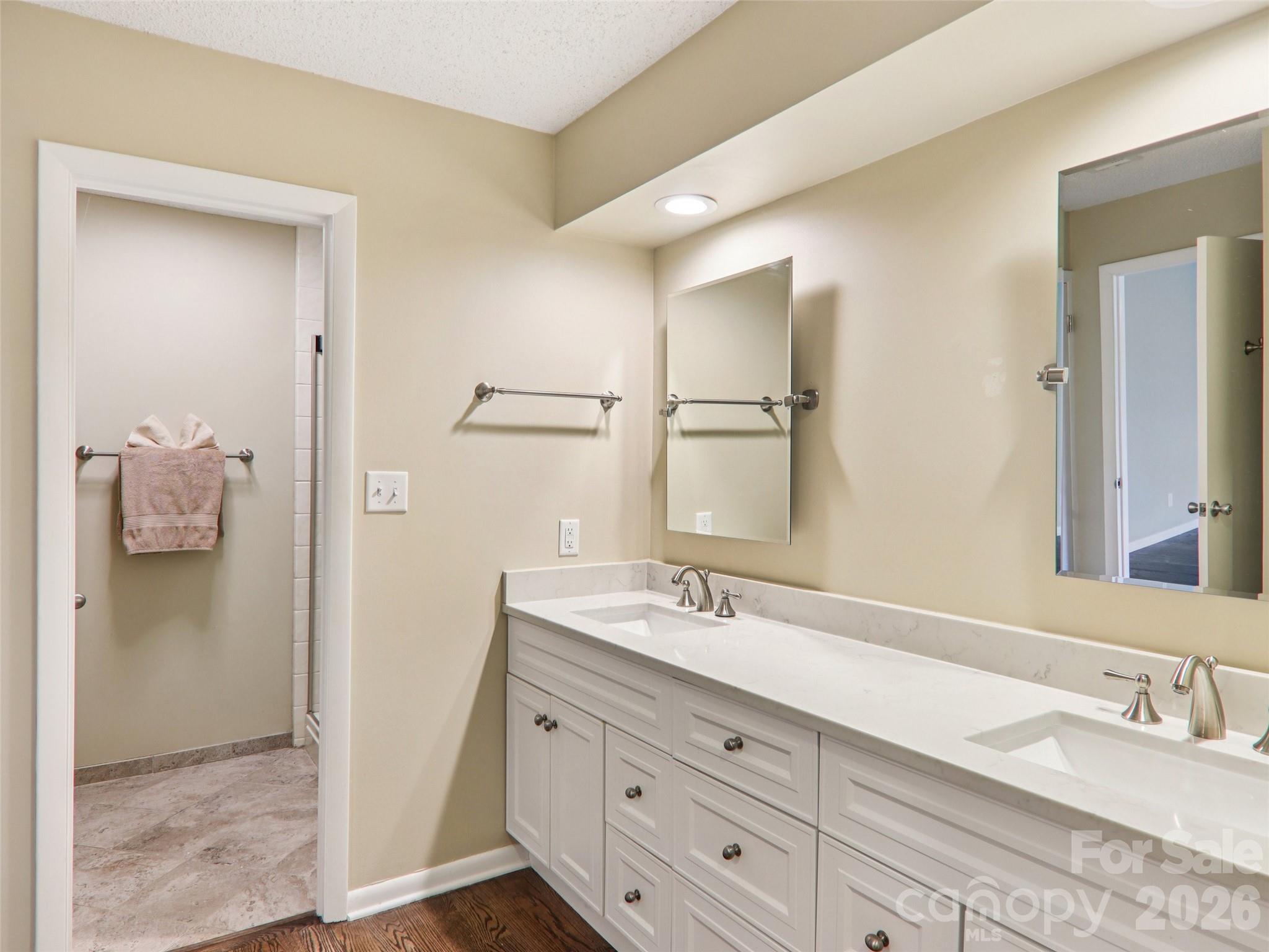 457 Crowfields Drive 6 Property Photo 23