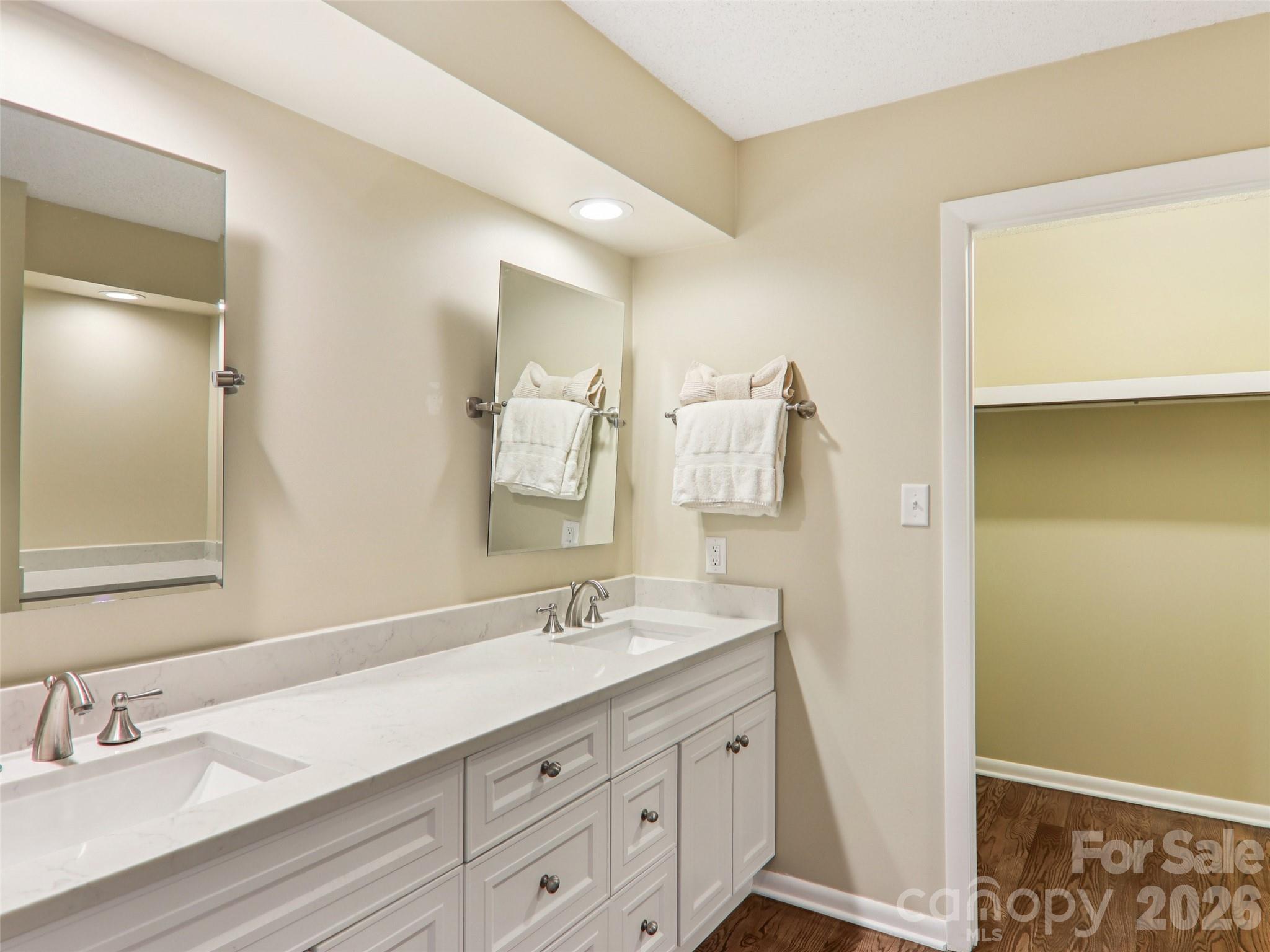 457 Crowfields Drive 6 Property Photo 25