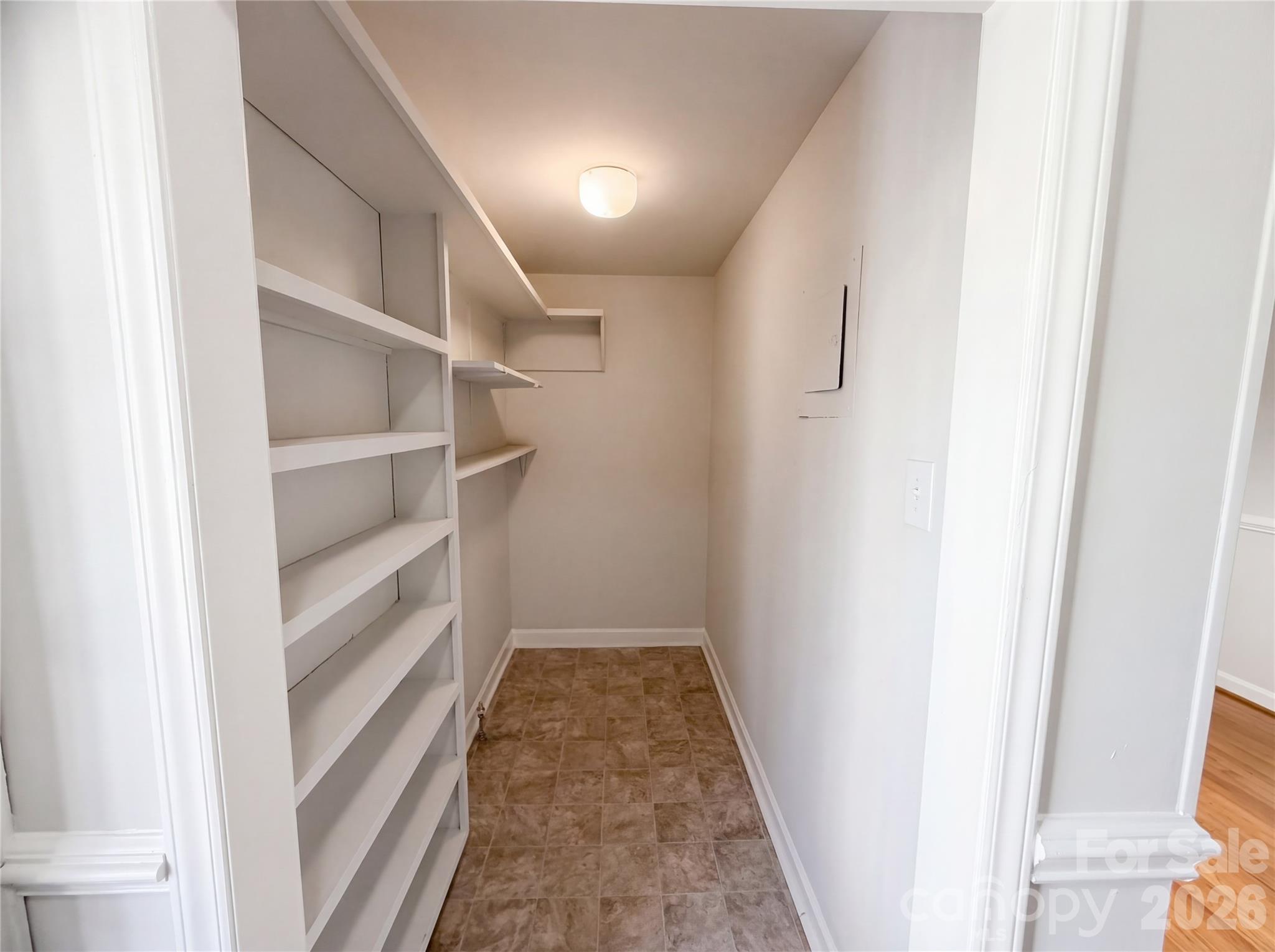 1512 Buckingham Avenue Property Photo 8