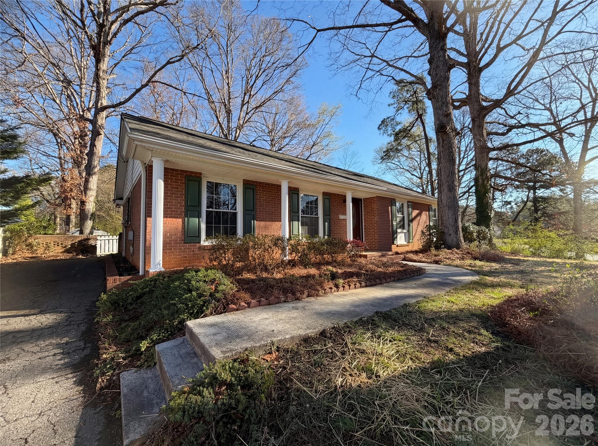 1512 Buckingham Avenue Property Photo 18