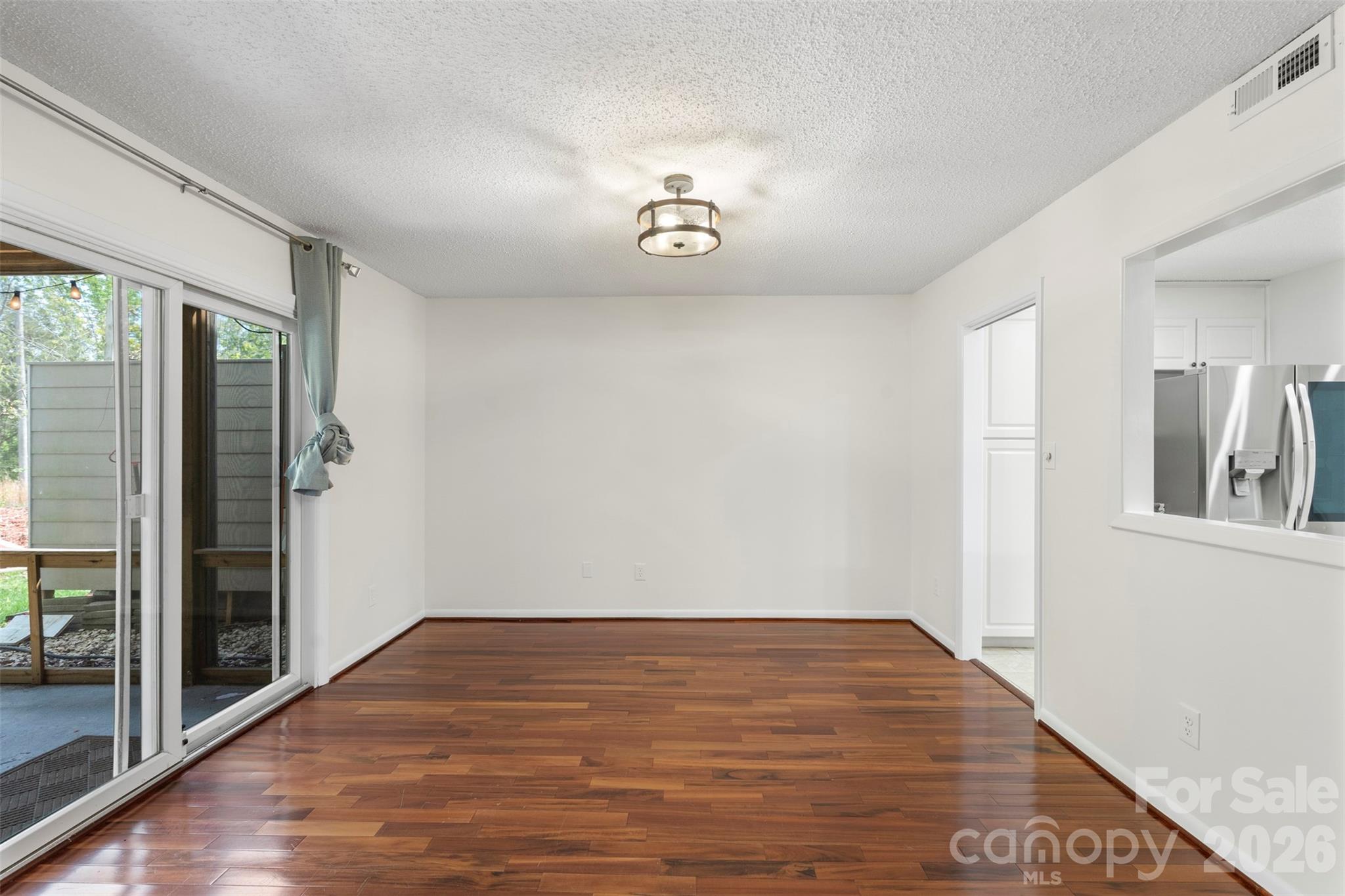 7619 Mariner Cove Drive Property Photo 5