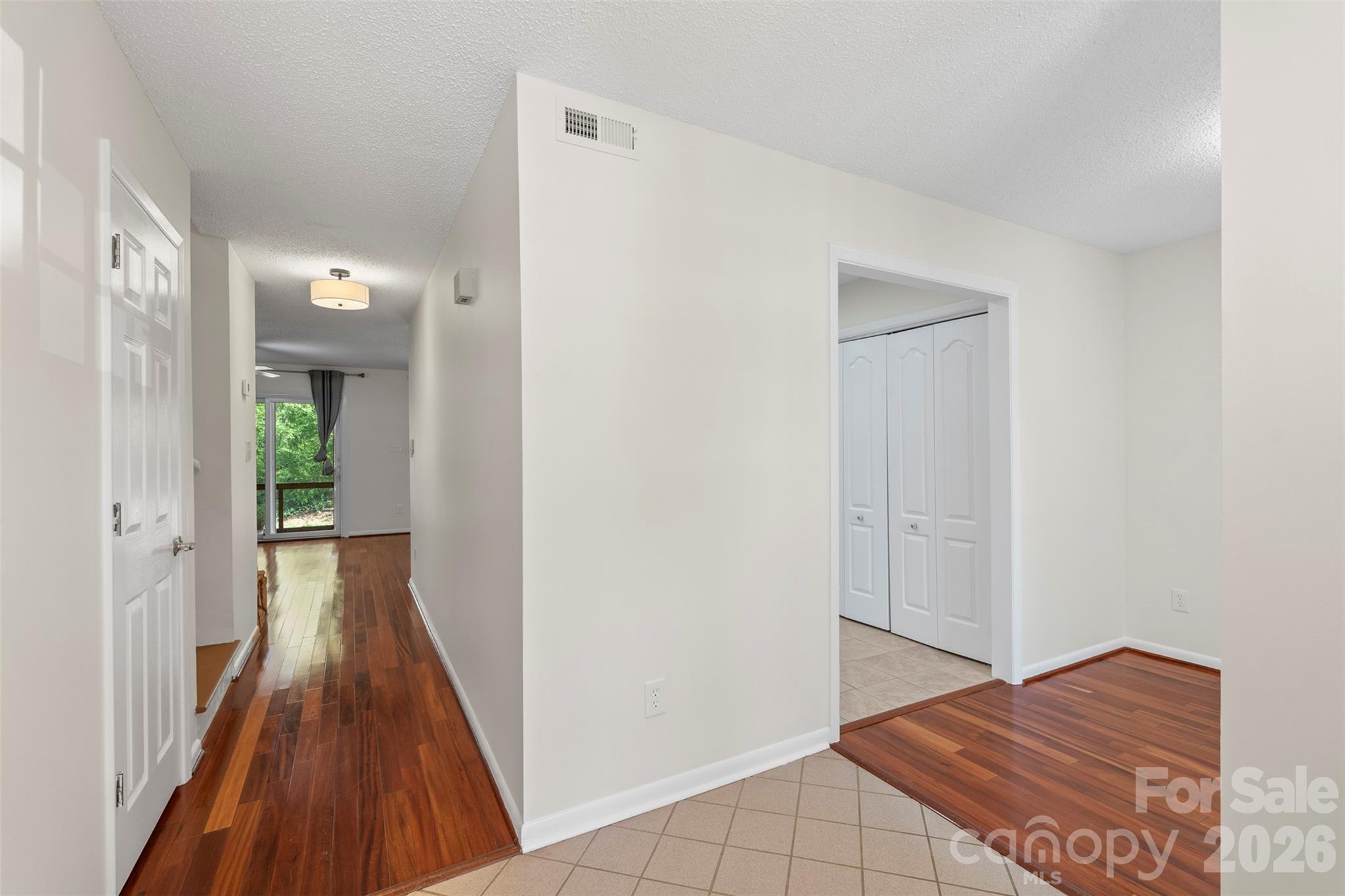 7619 Mariner Cove Drive Property Photo 7