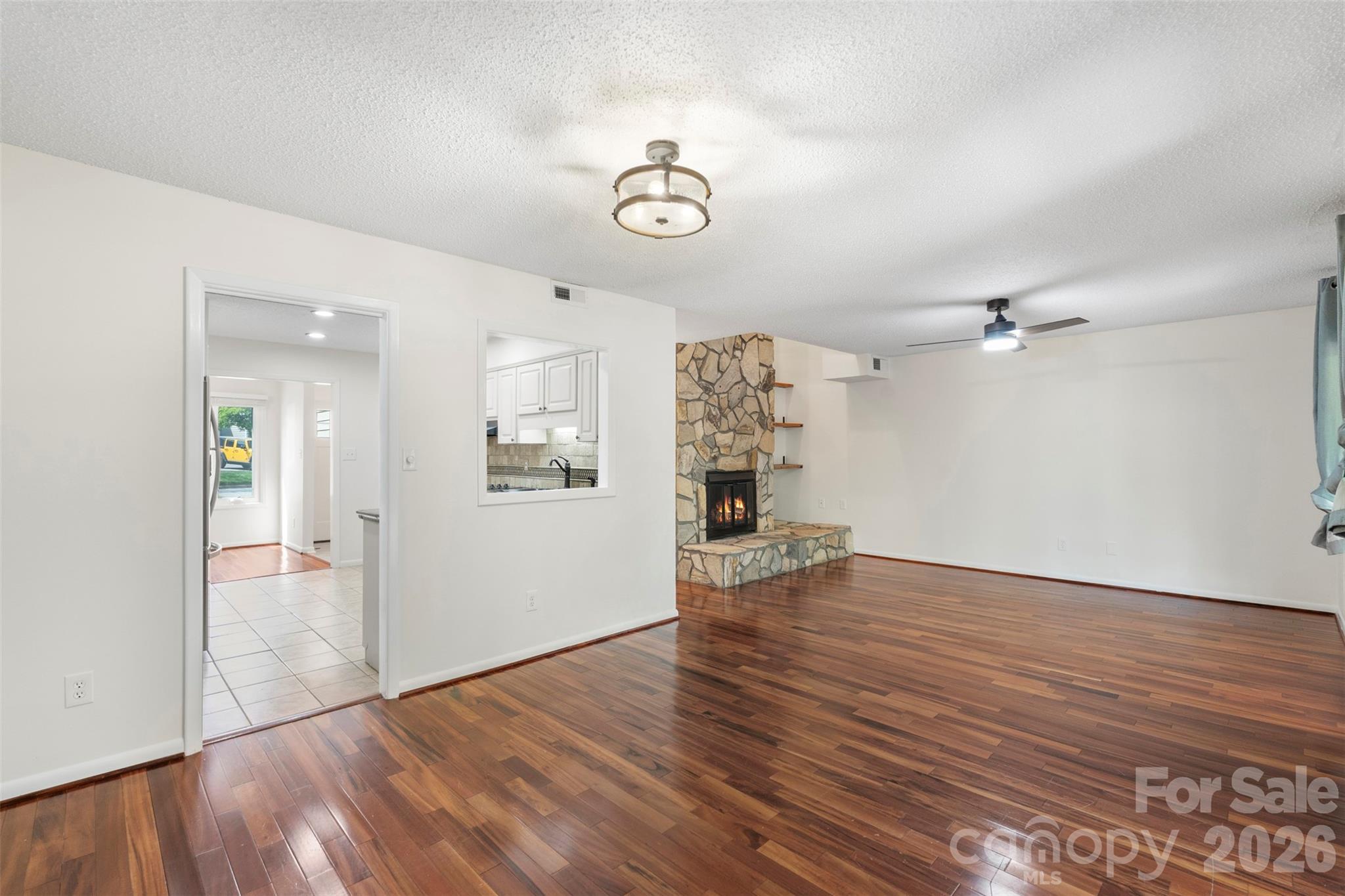 7619 Mariner Cove Drive Property Photo 10