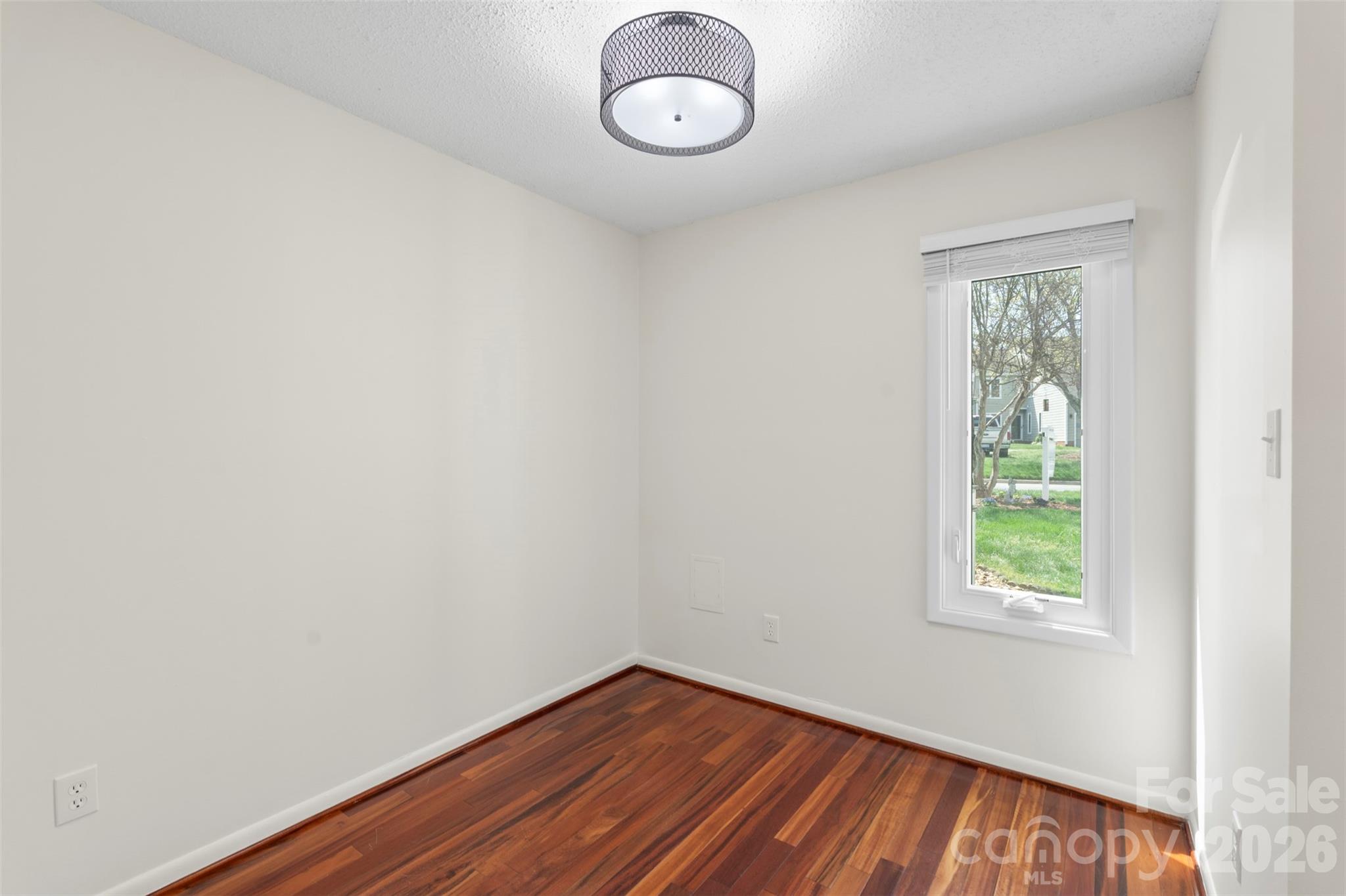 7619 Mariner Cove Drive Property Photo 14