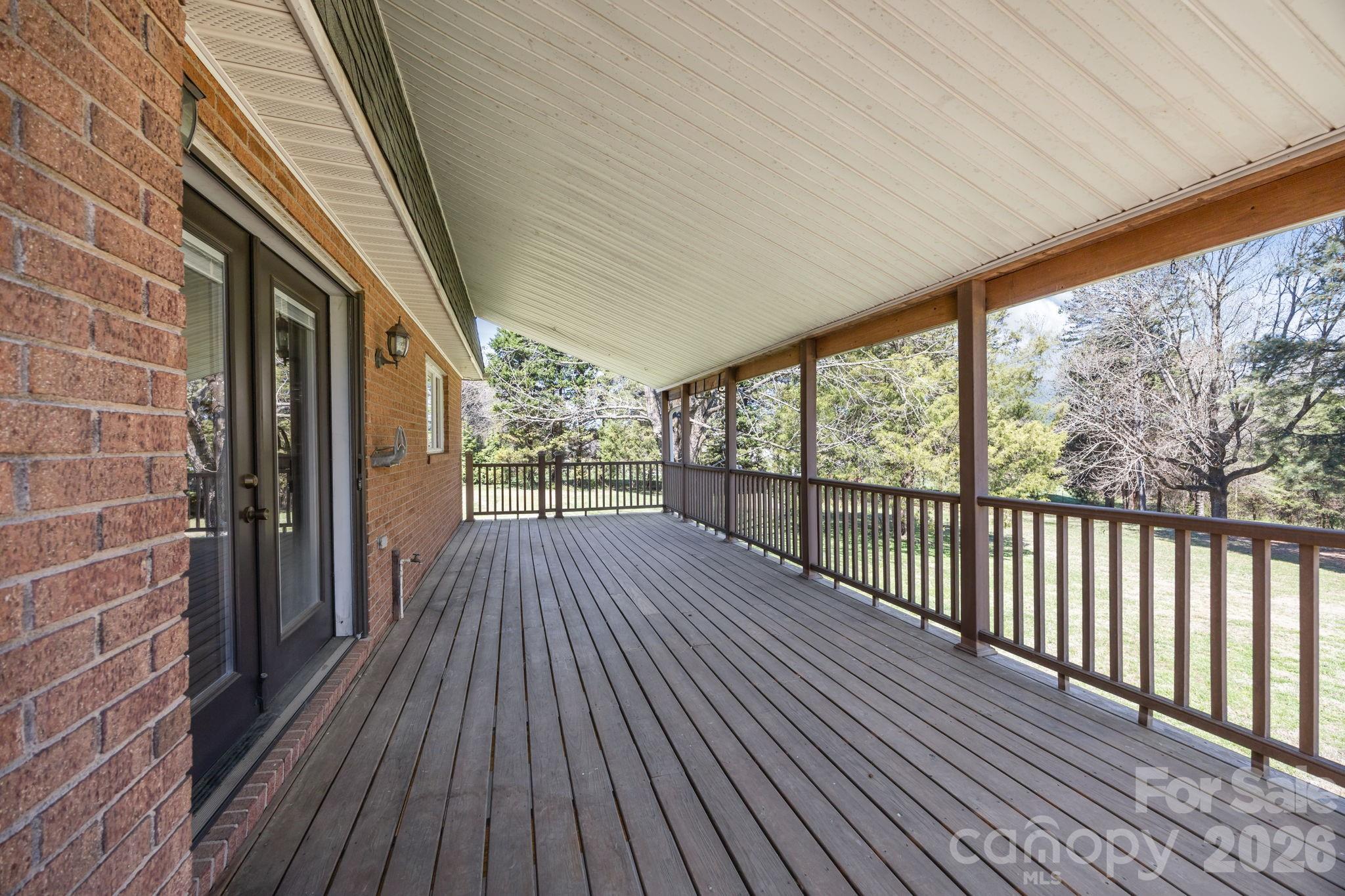 1463 Charlotte Highway Property Photo 6