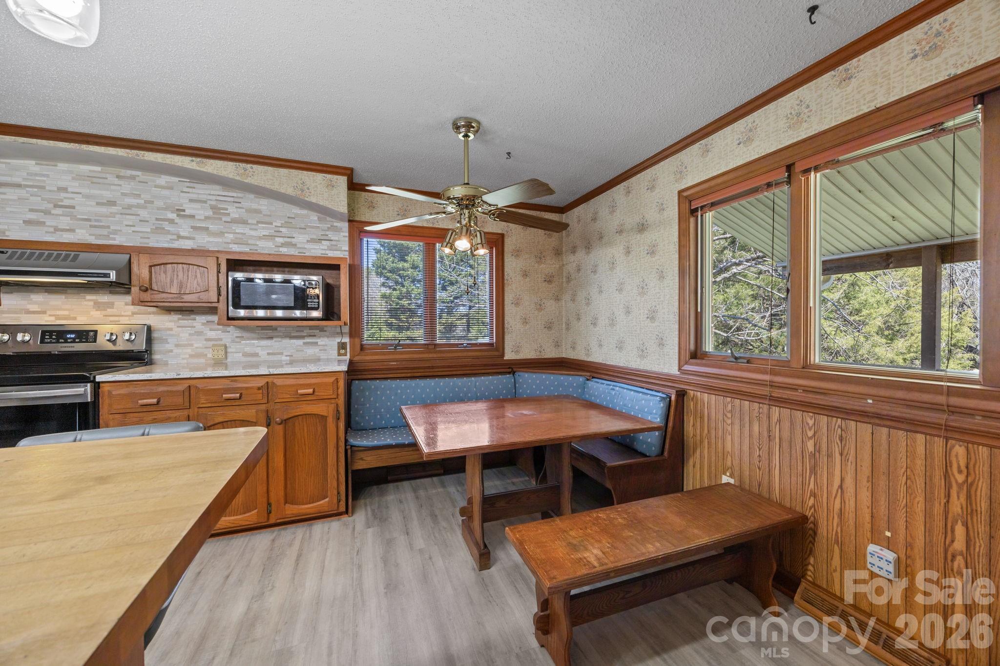 1463 Charlotte Highway Property Photo 18