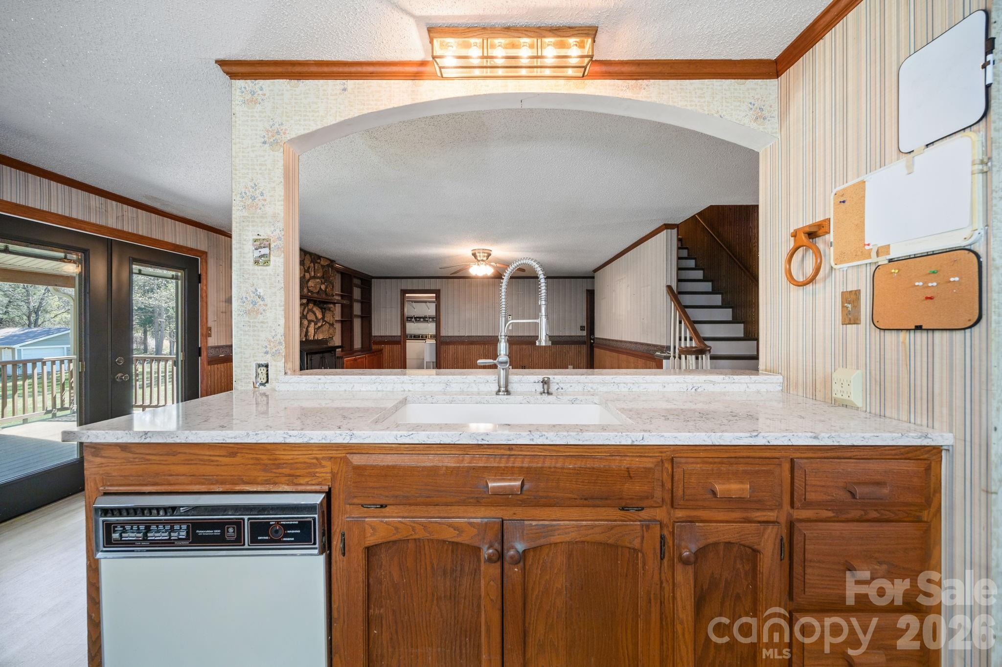 1463 Charlotte Highway Property Photo 20