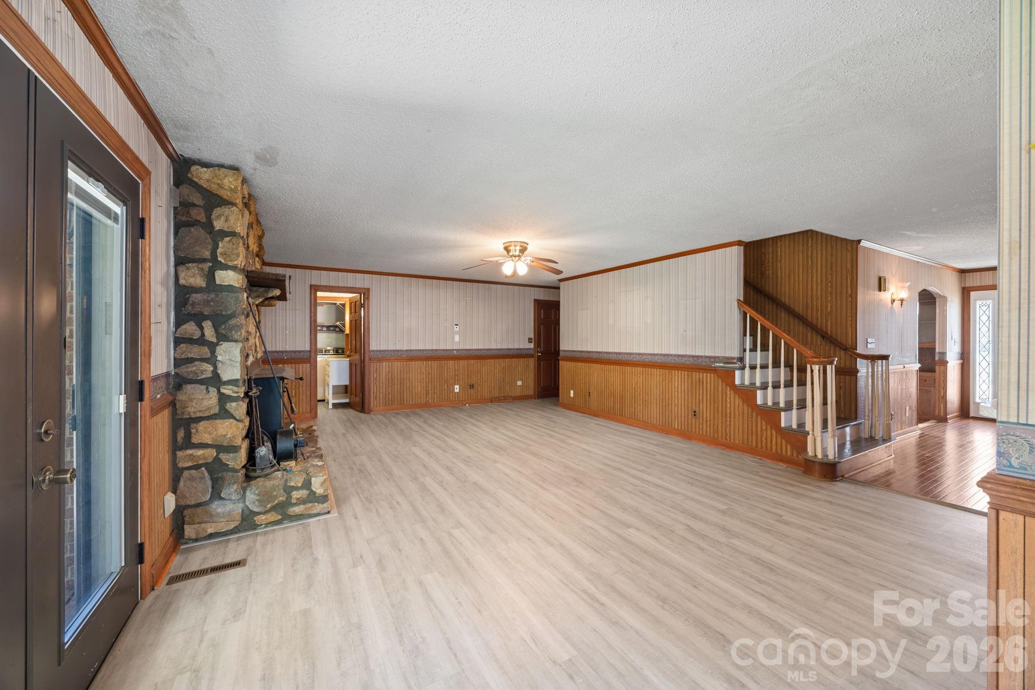 1463 Charlotte Highway Property Photo 23