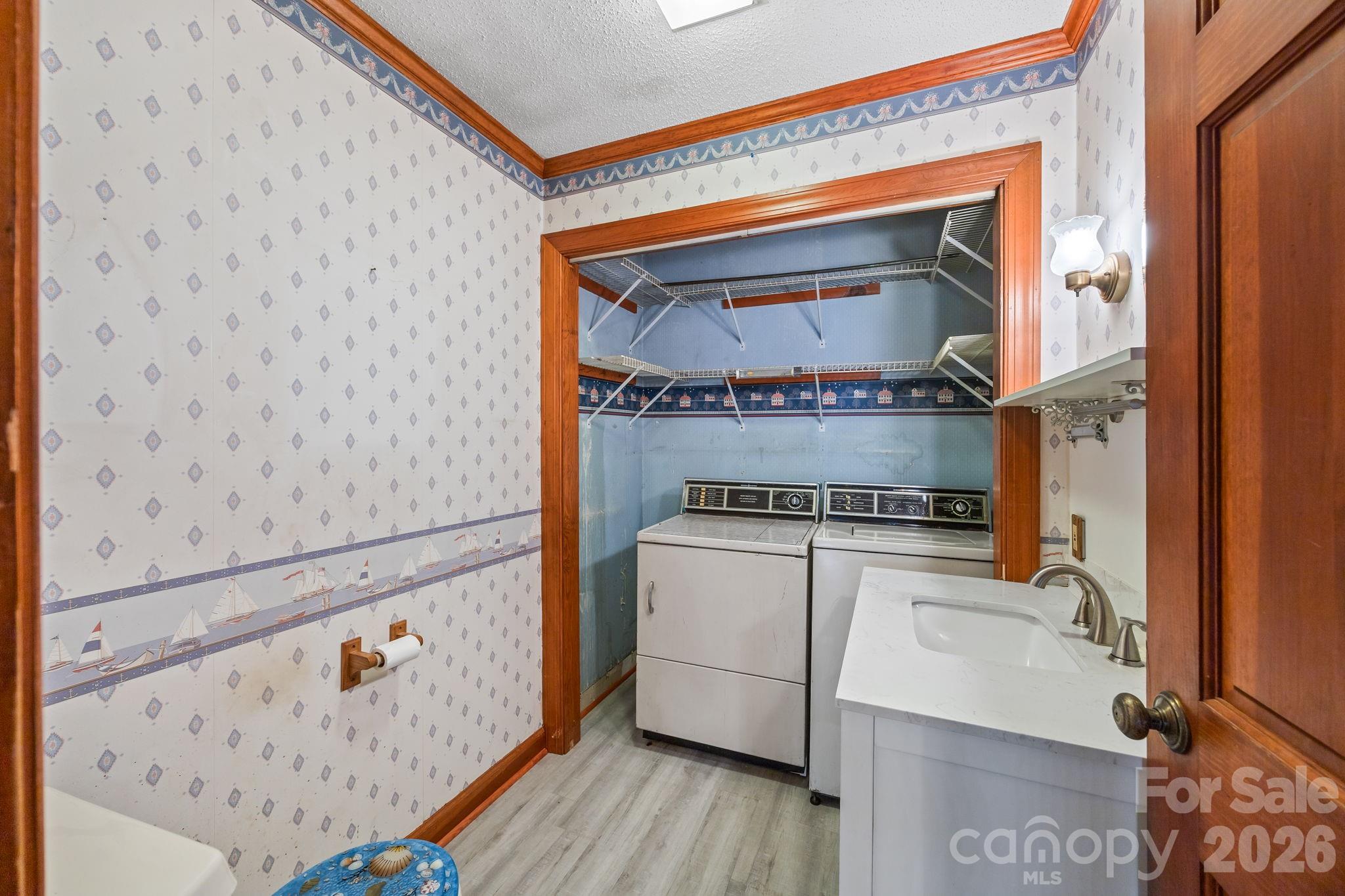 1463 Charlotte Highway Property Photo 26