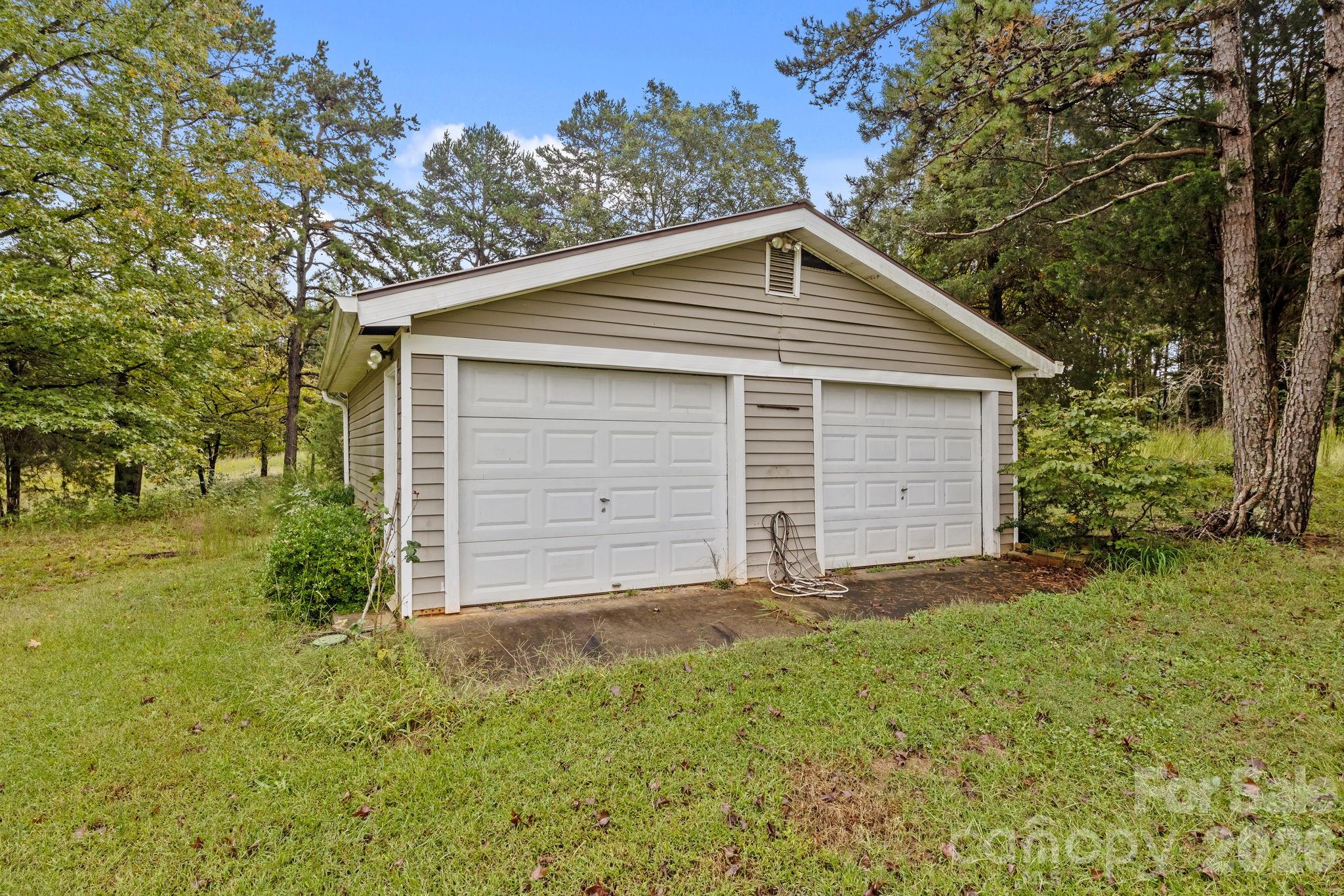 1463 Charlotte Highway Property Photo 41