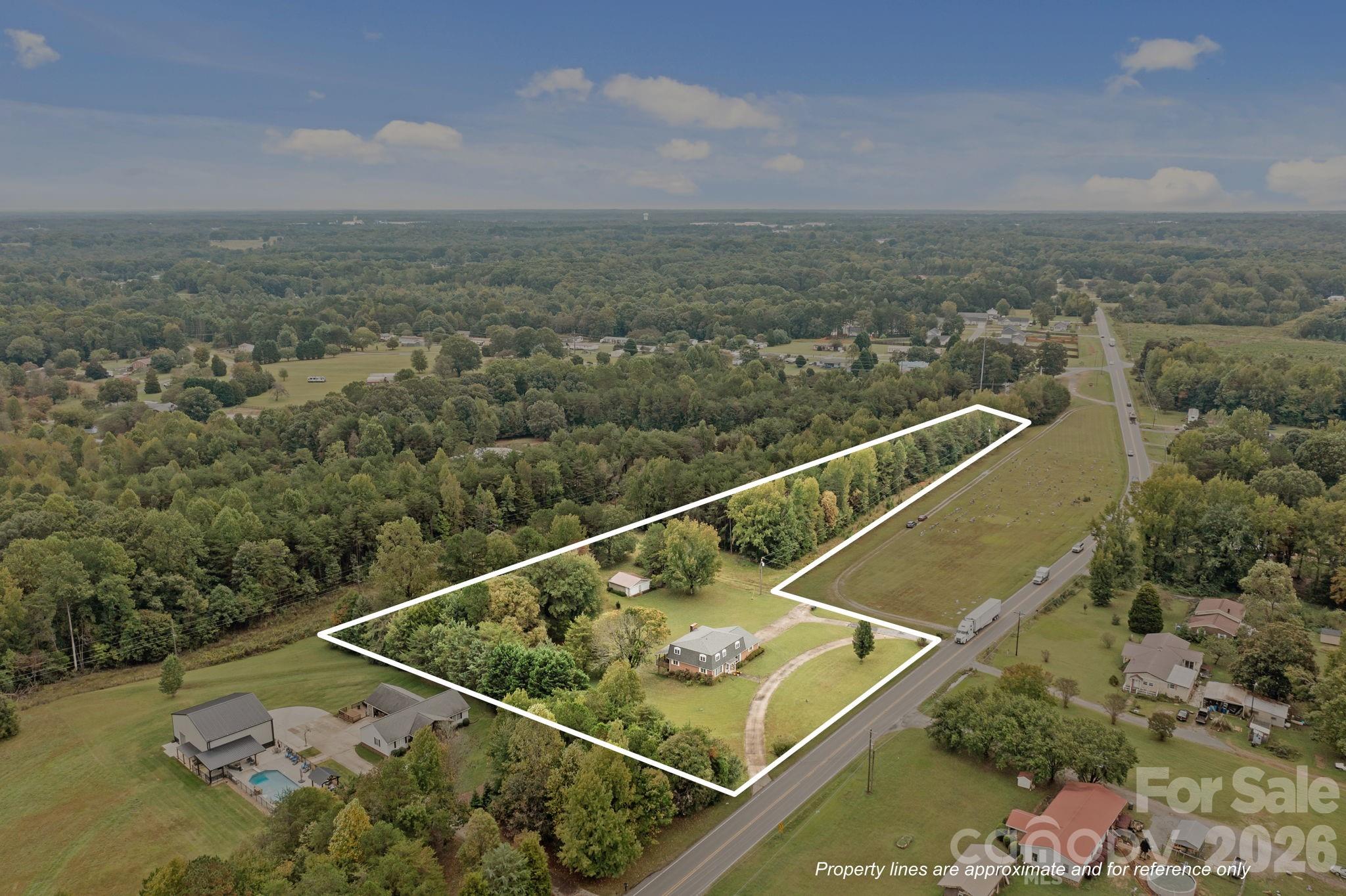 1463 Charlotte Highway Property Photo 44
