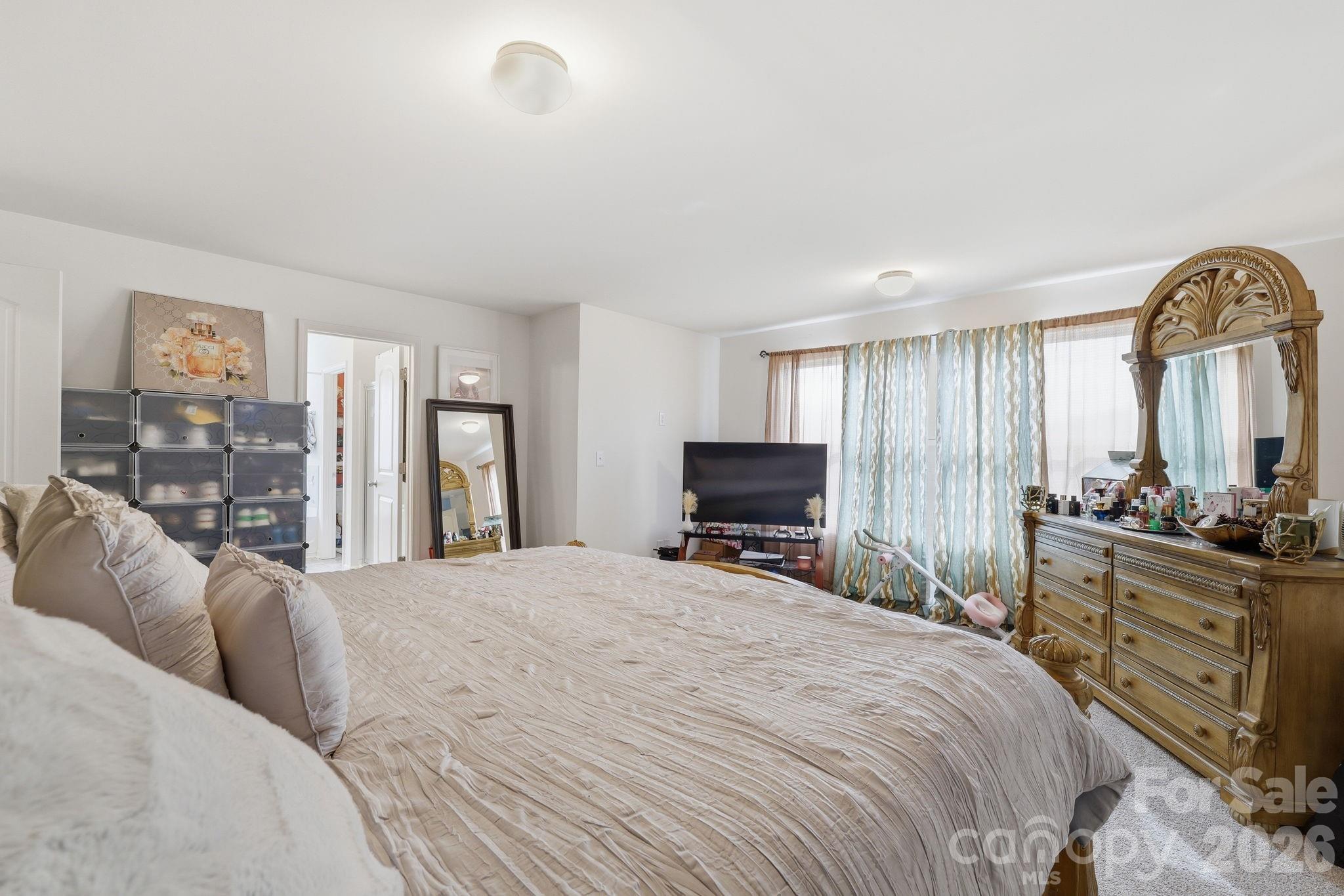 5126 Saddleback Drive Property Photo 5