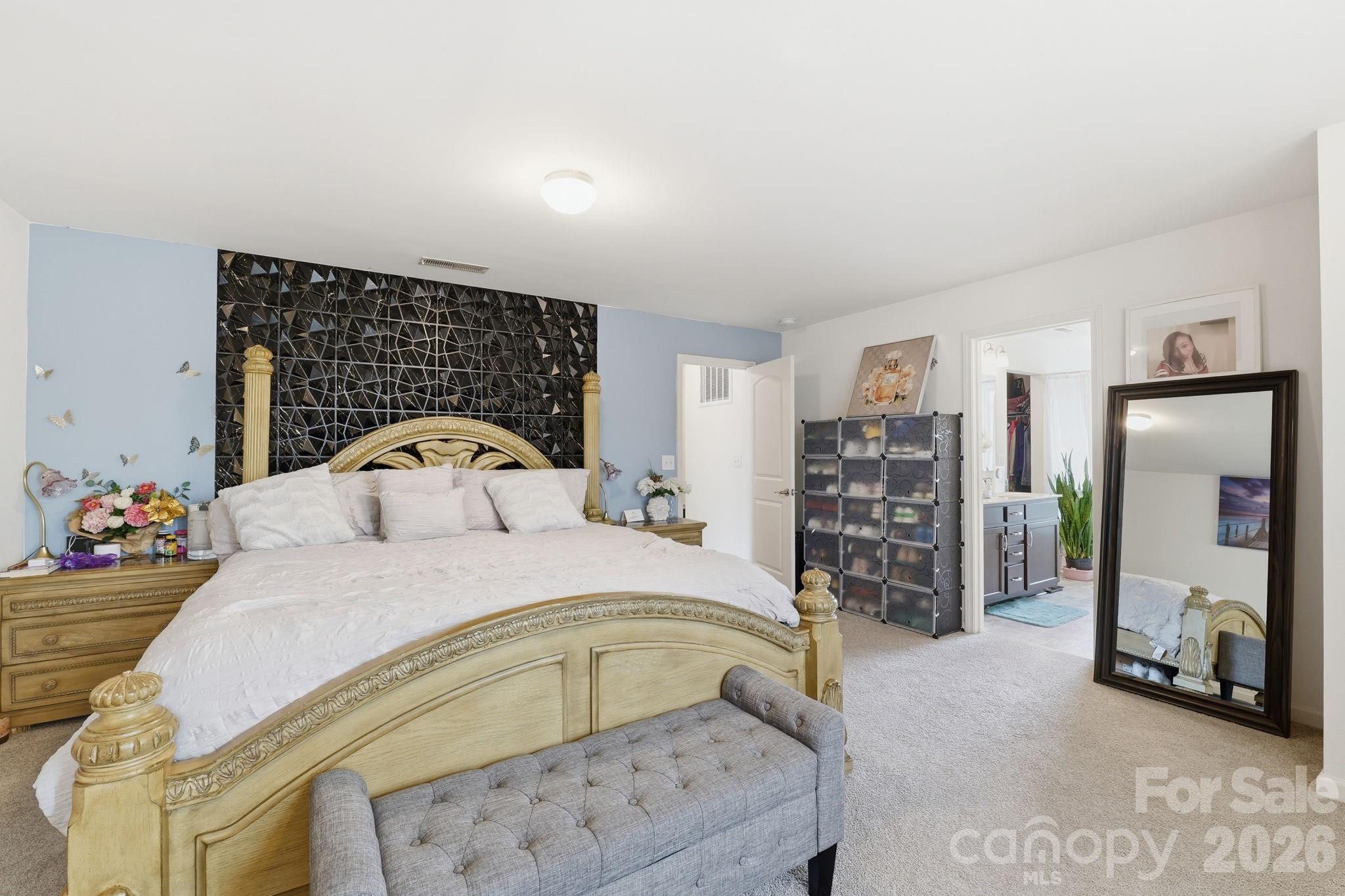 5126 Saddleback Drive Property Photo 8