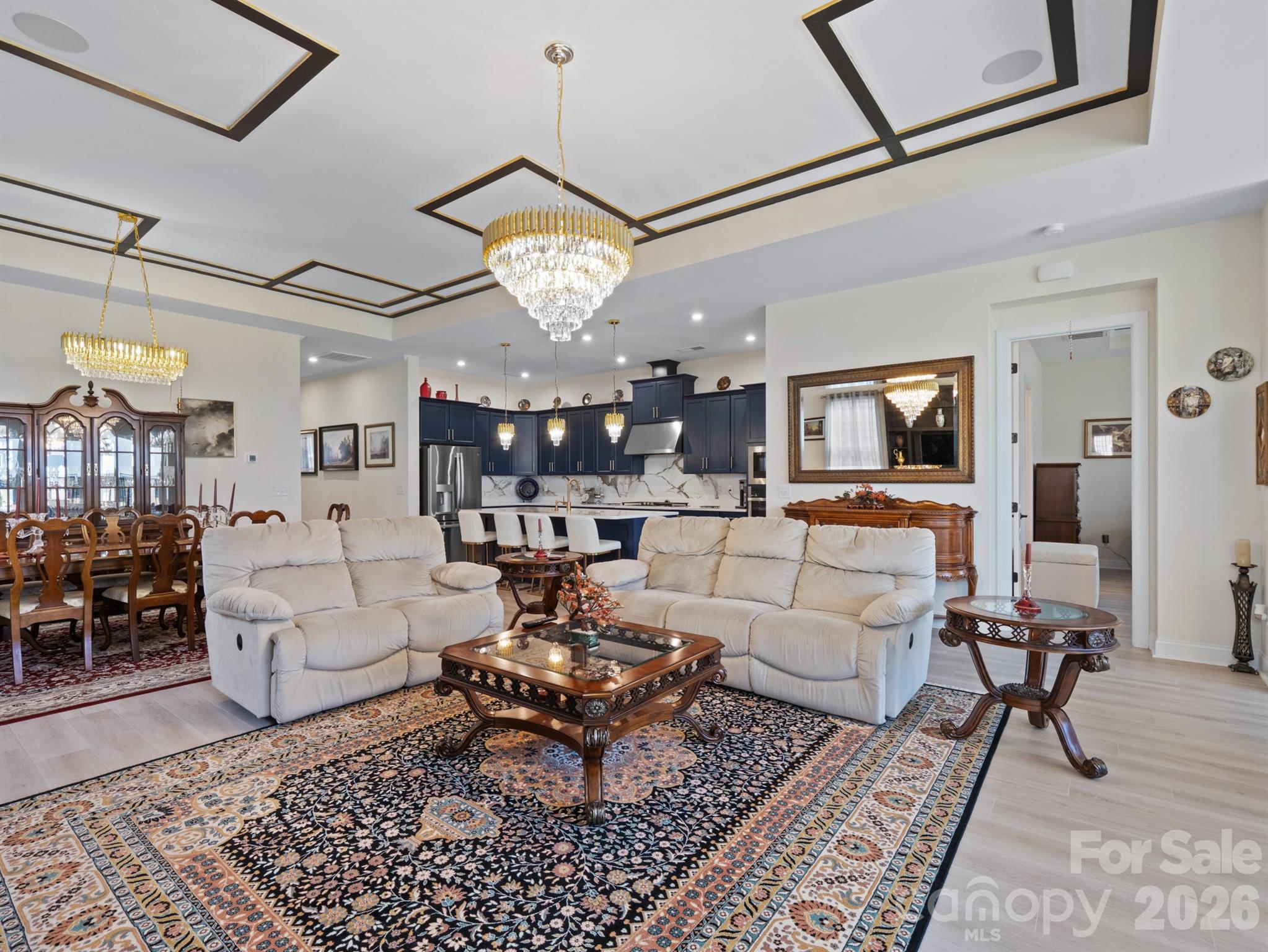6015 Waldorf Avenue Property Photo 14