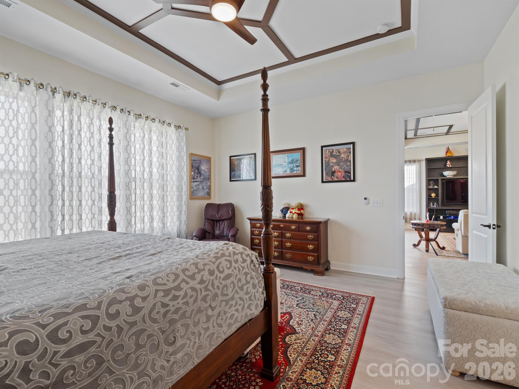 6015 Waldorf Avenue Property Photo 24