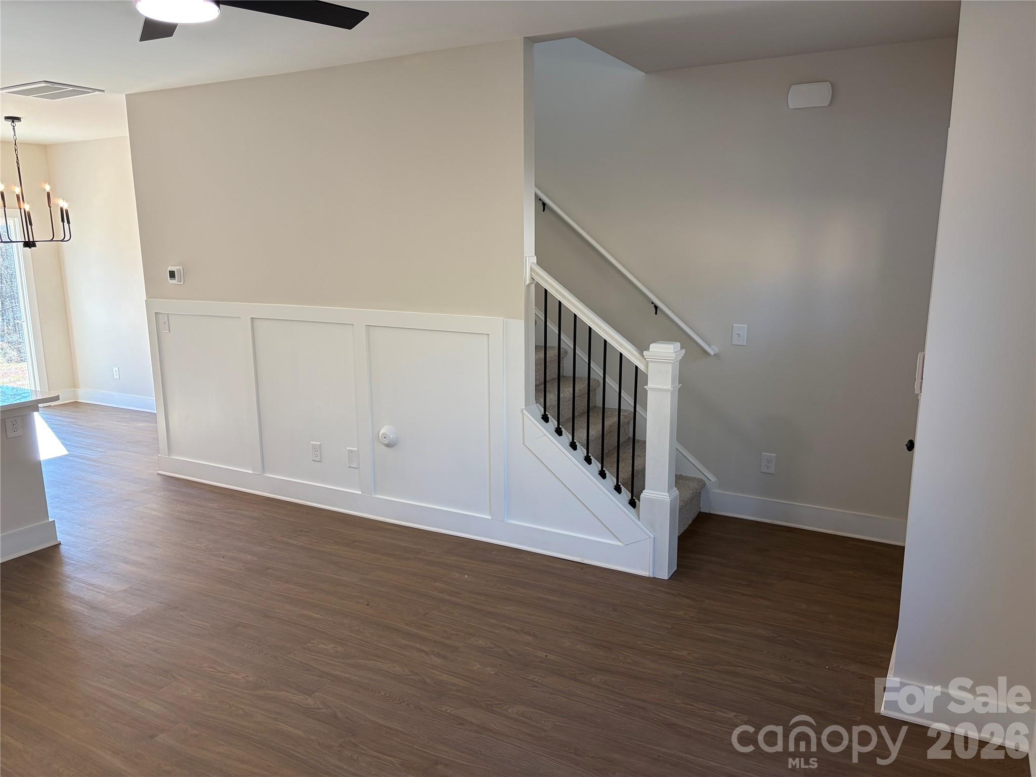 916 Blake Road Property Photo 3