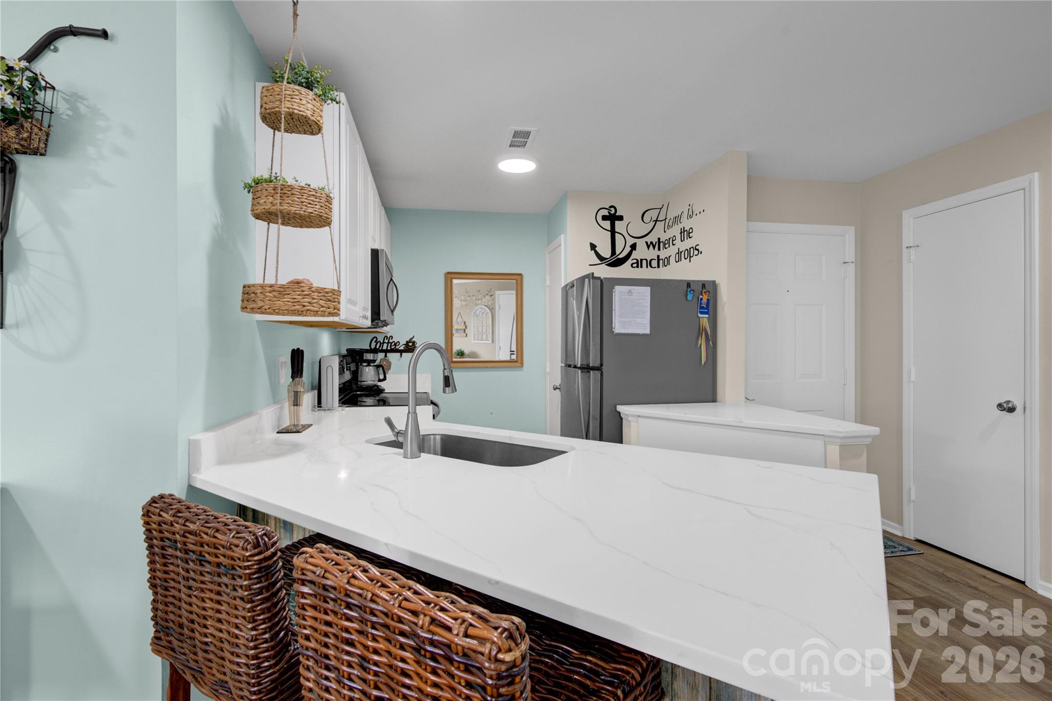 18857 Vineyard Point Lane Property Photo 4