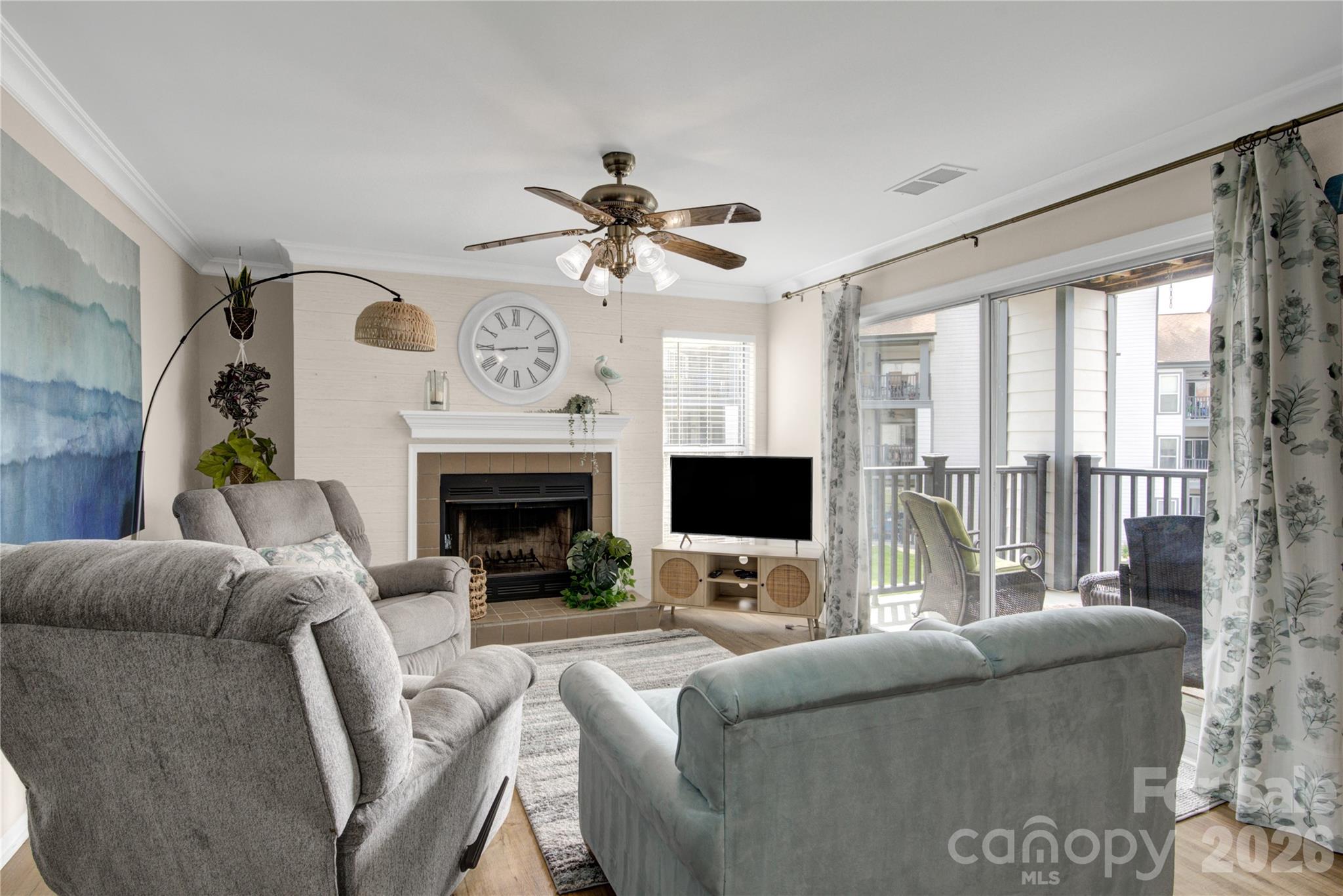 18857 Vineyard Point Lane Property Photo 6
