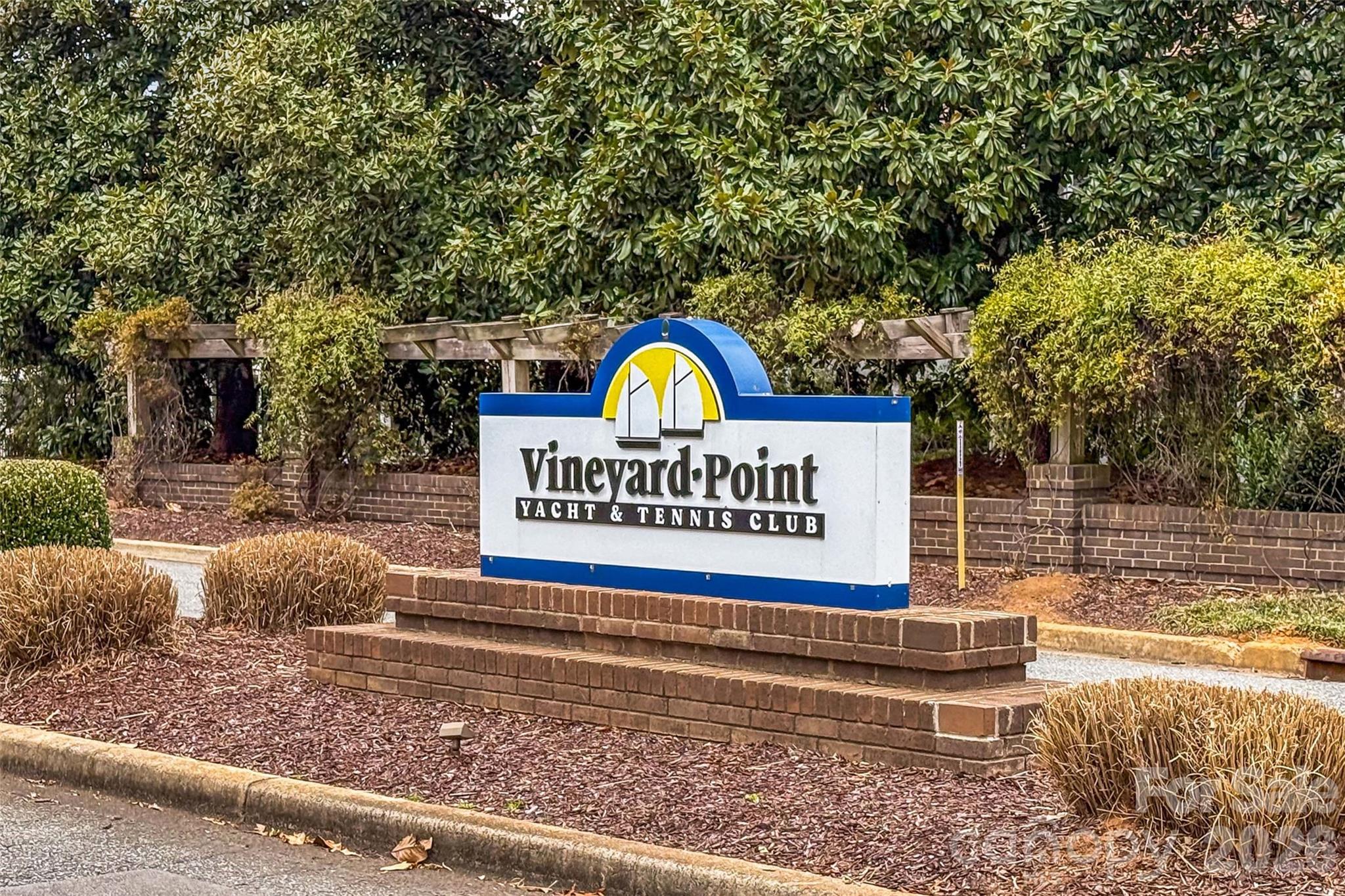18857 Vineyard Point Lane Property Photo 34