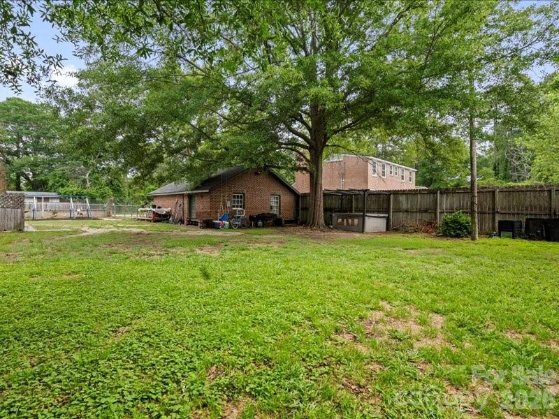 430 3rd Street Property Photo 2
