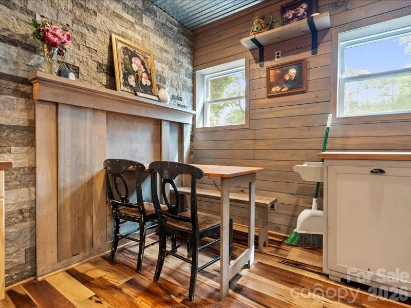 430 3rd Street Property Photo 25